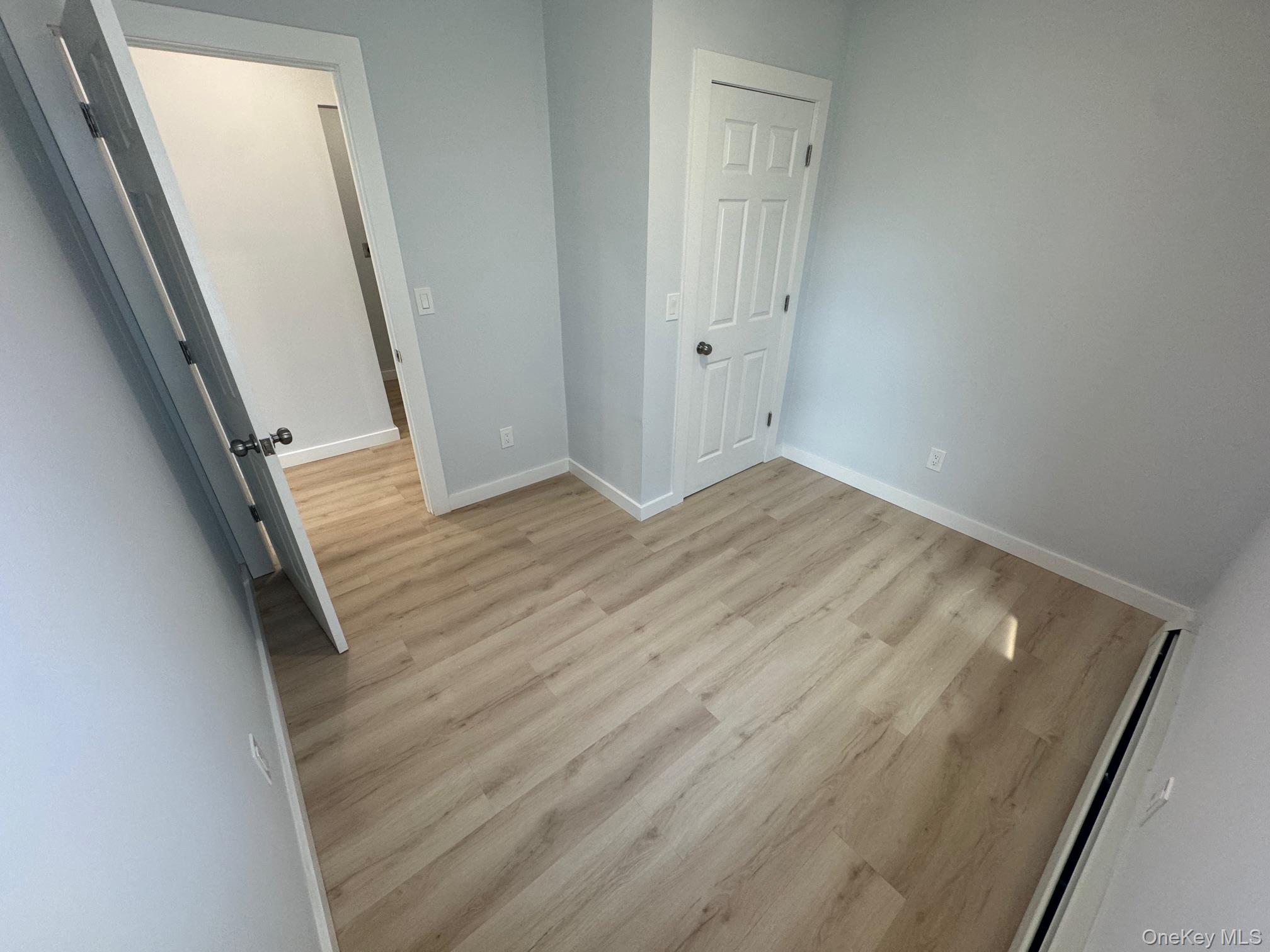 34 Bush Avenue 2r Property Photo 8