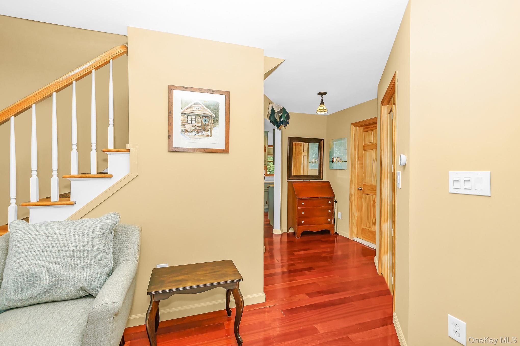 219 Leonard Street Property Photo 13