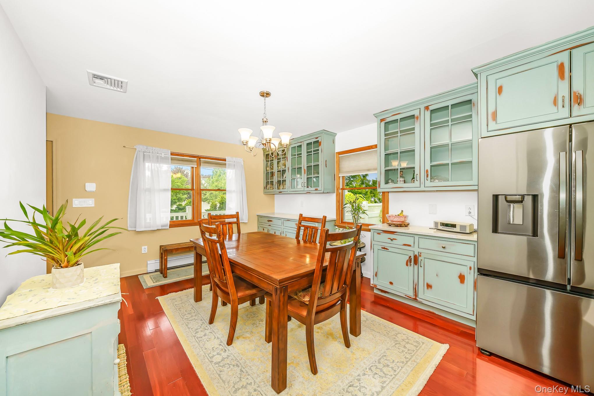 219 Leonard Street Property Photo 15