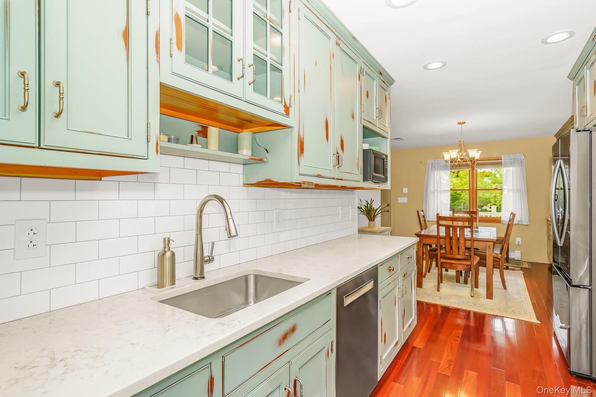 219 Leonard Street Property Photo 22