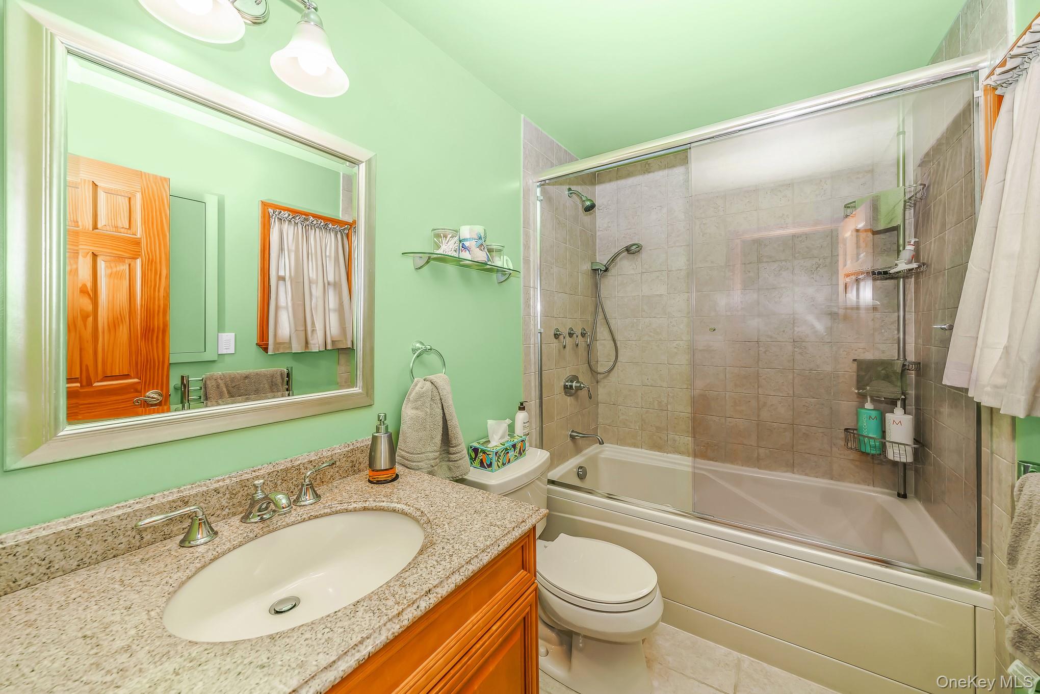 219 Leonard Street Property Photo 35