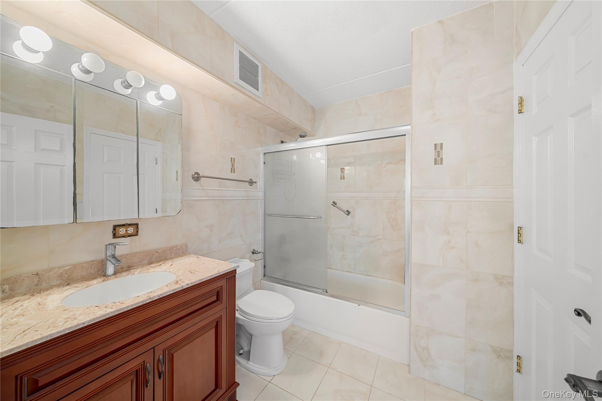 204 Covert Street 1a Property Photo 24