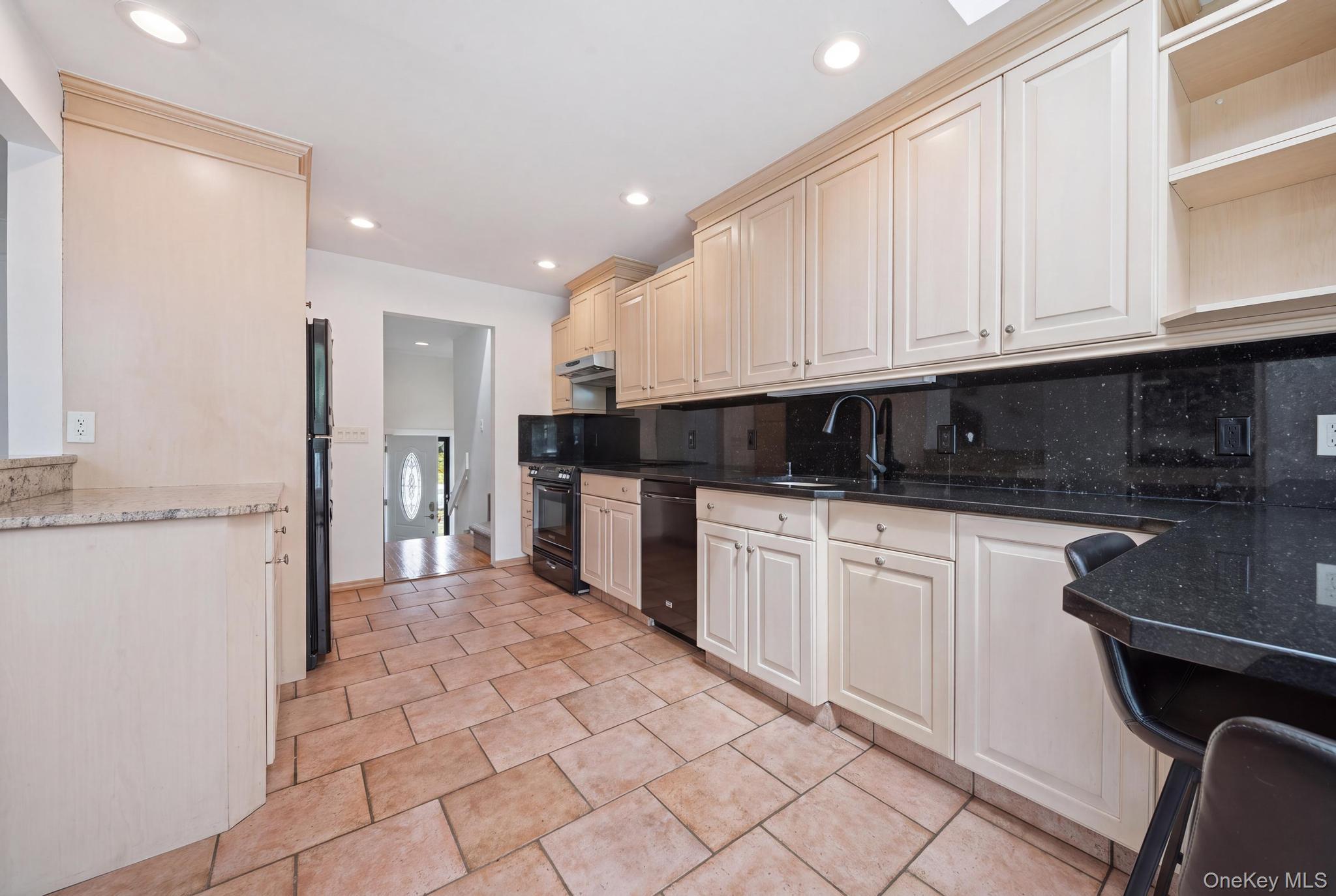 826 Beckman Drive Property Photo 11