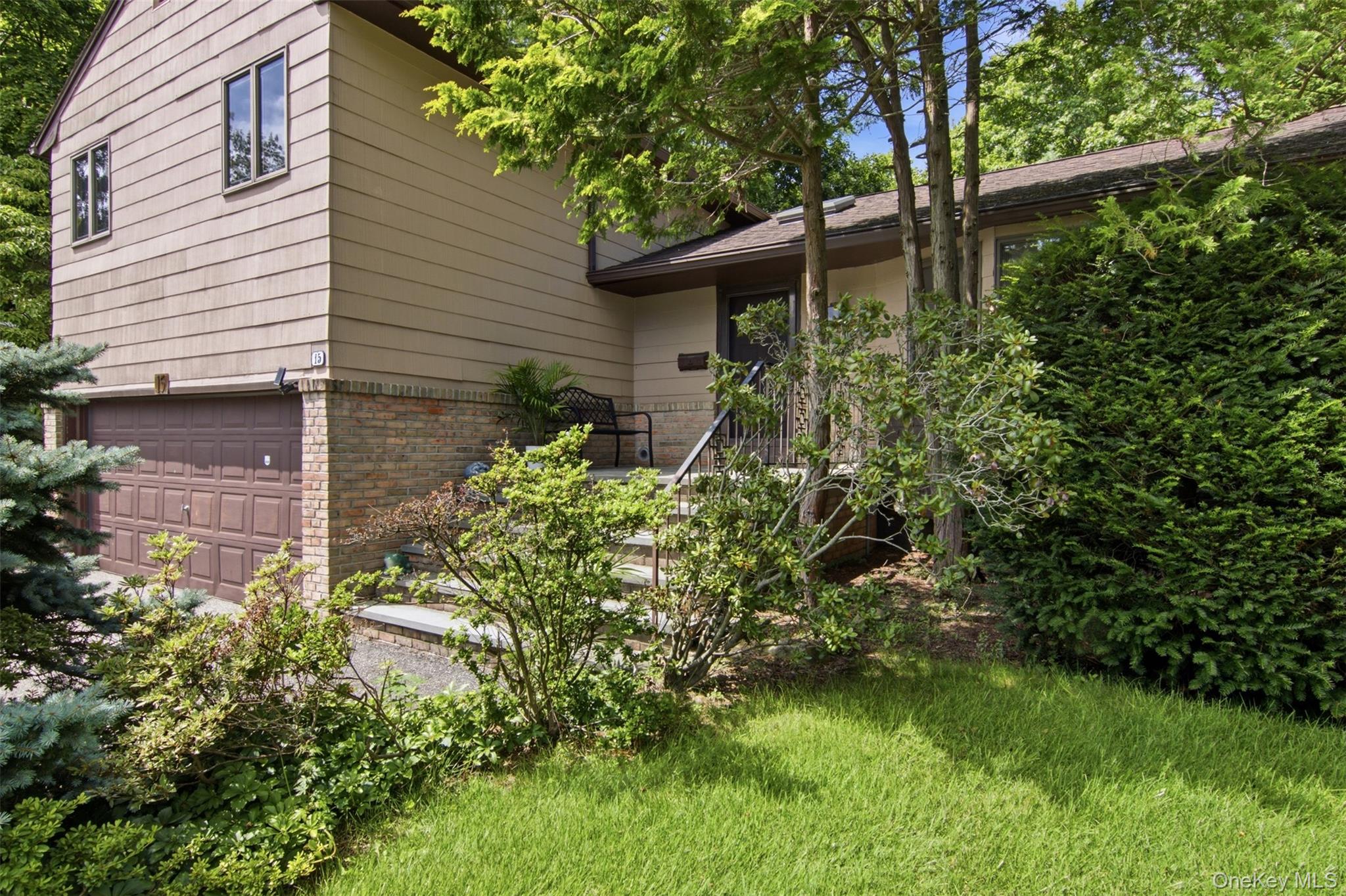15 Beacon Drive Property Photo 4