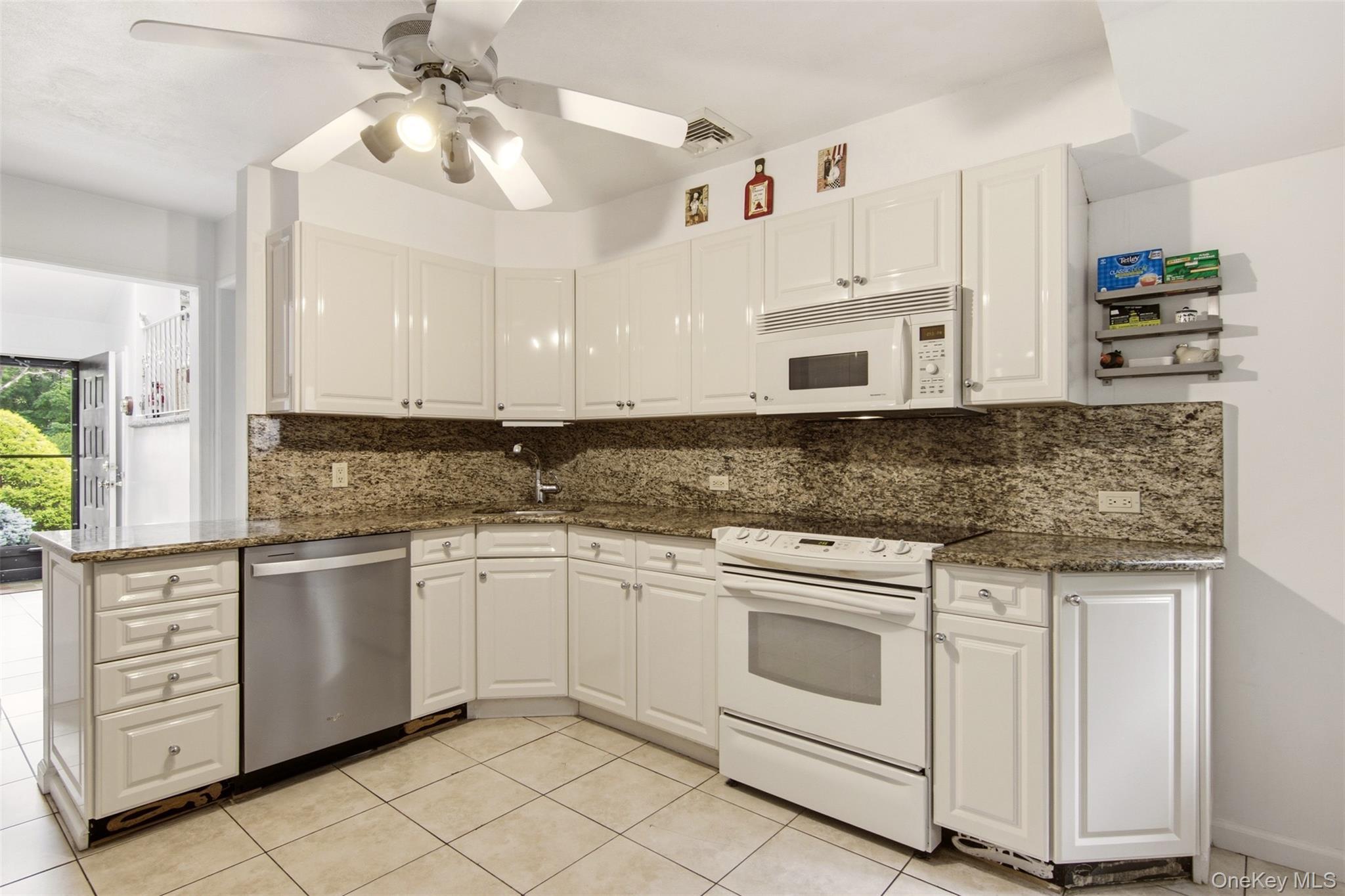 15 Beacon Drive Property Photo 12