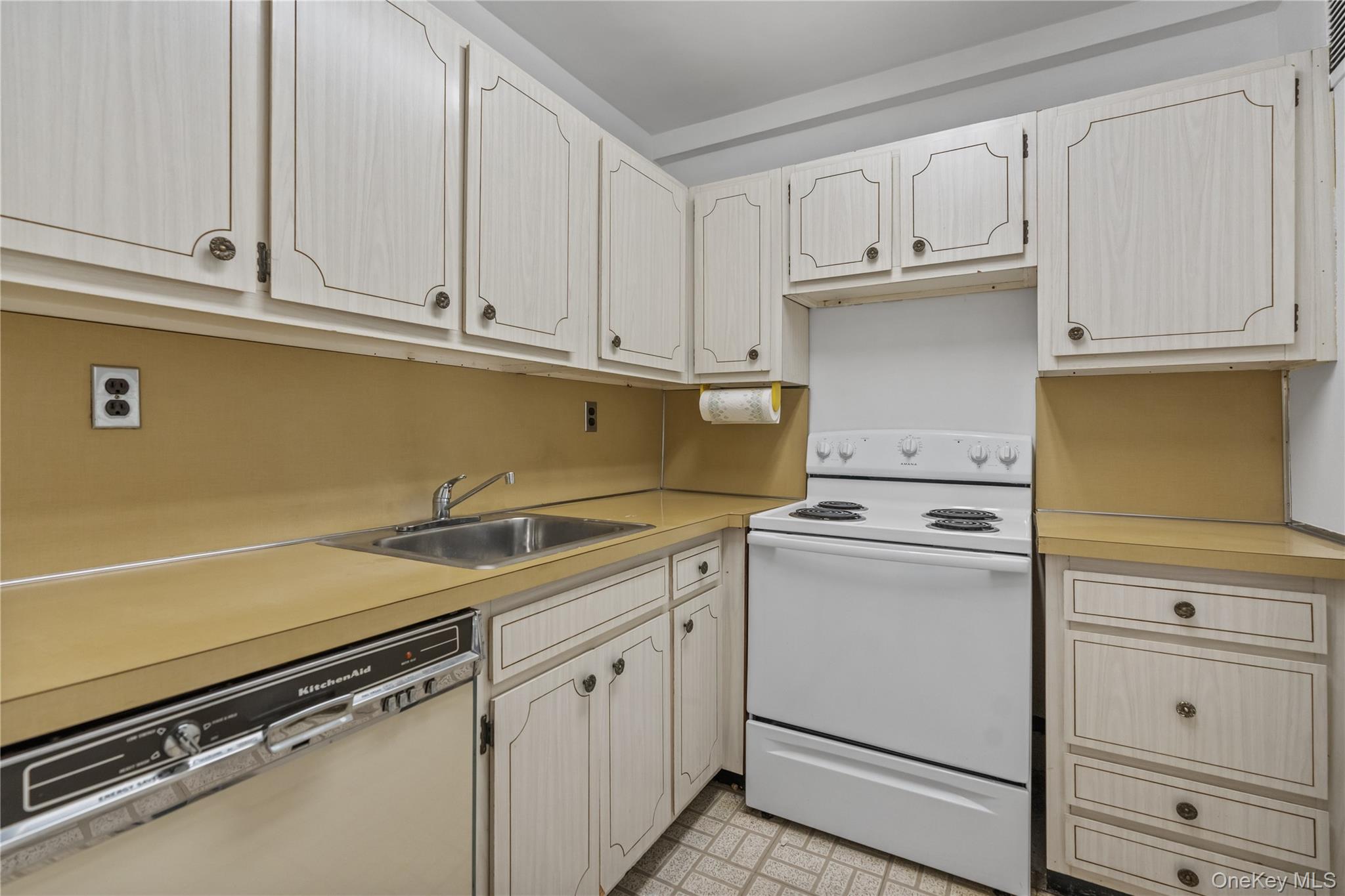 56 Doyer Avenue 2c Property Photo 9