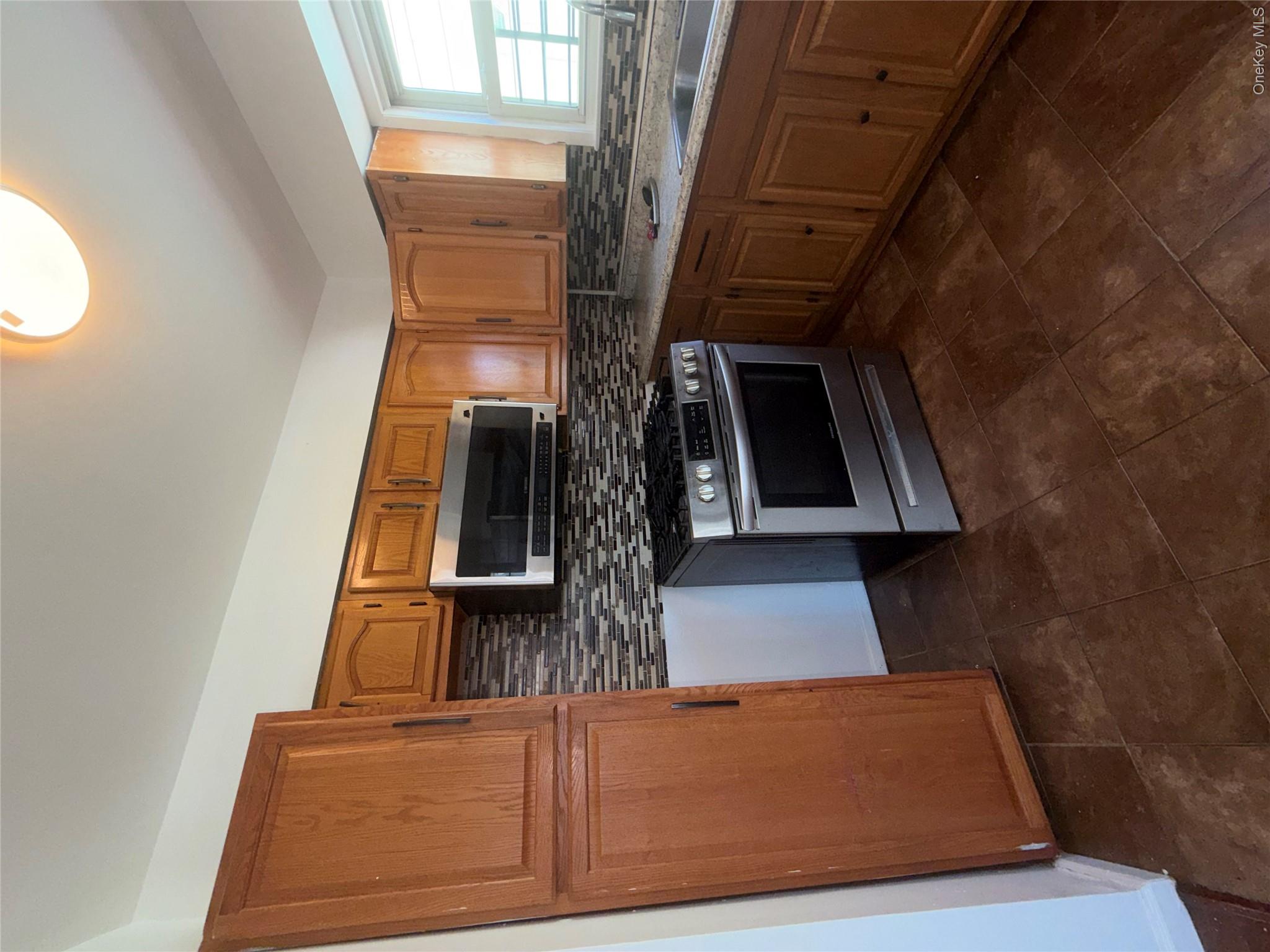 453 Beach 63rd Street 2nd Floor Property Photo 4
