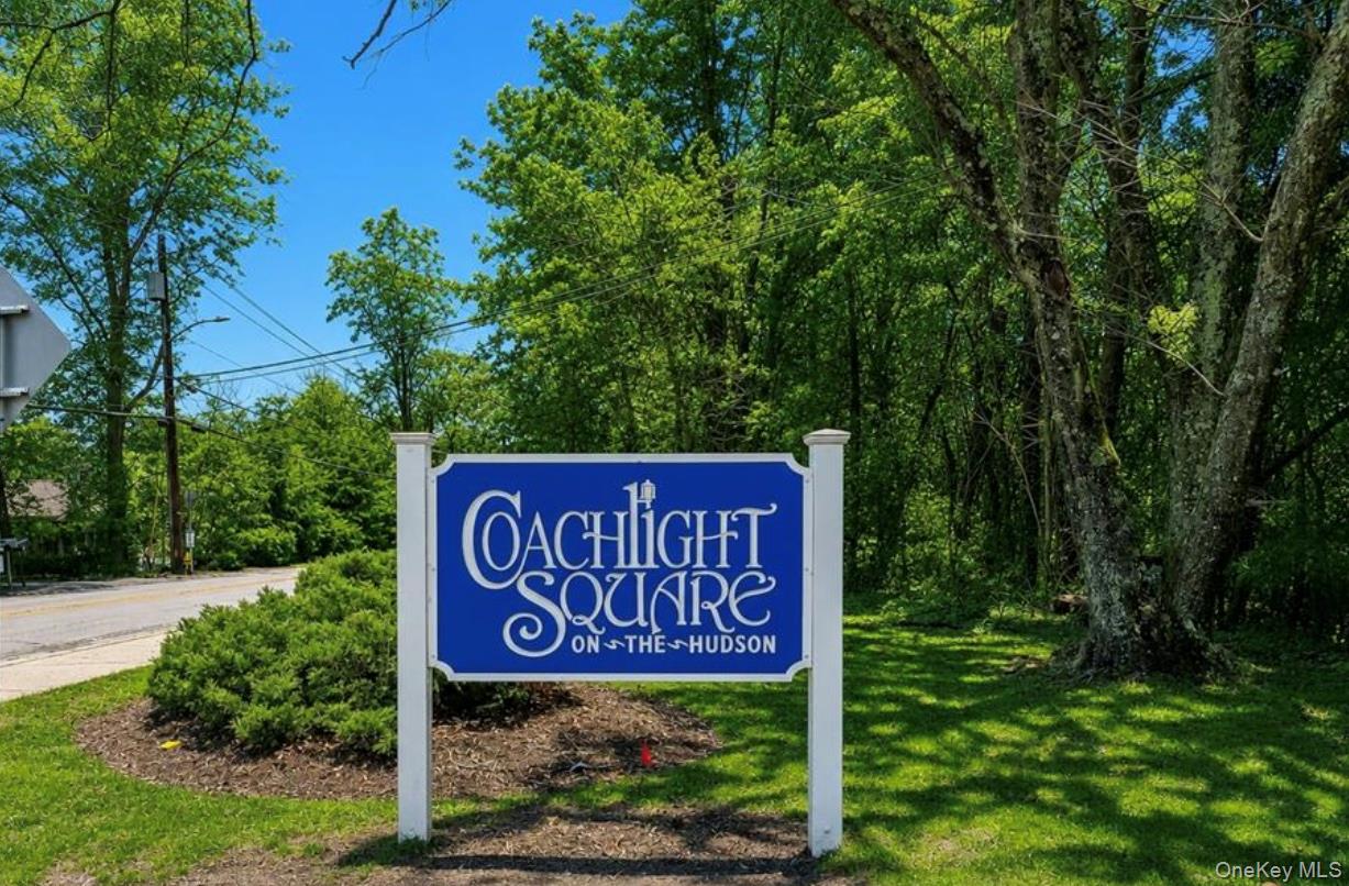 60 Coachlight Square 60 Property Photo 1