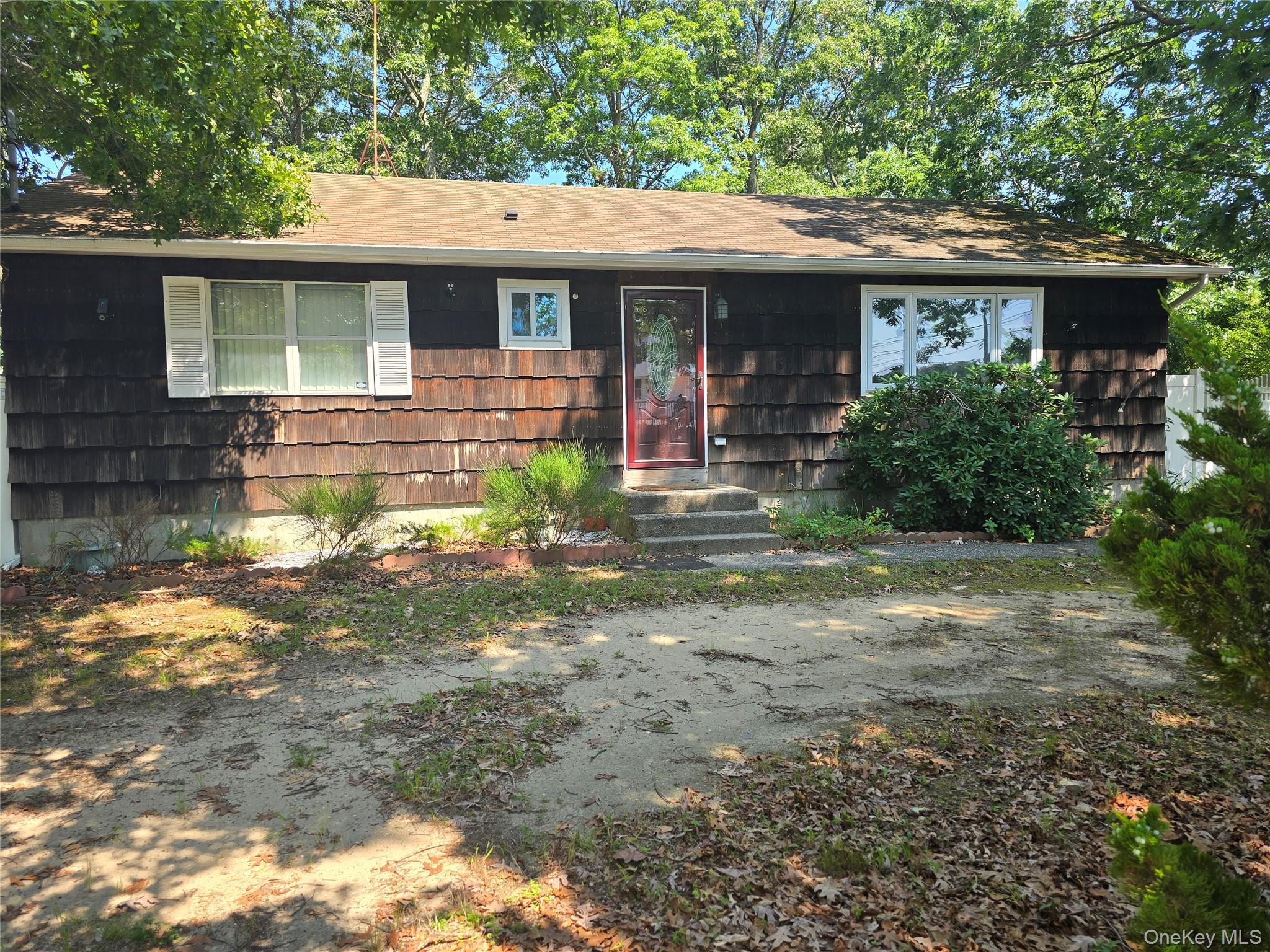 5 Gores Drive Property Photo 1