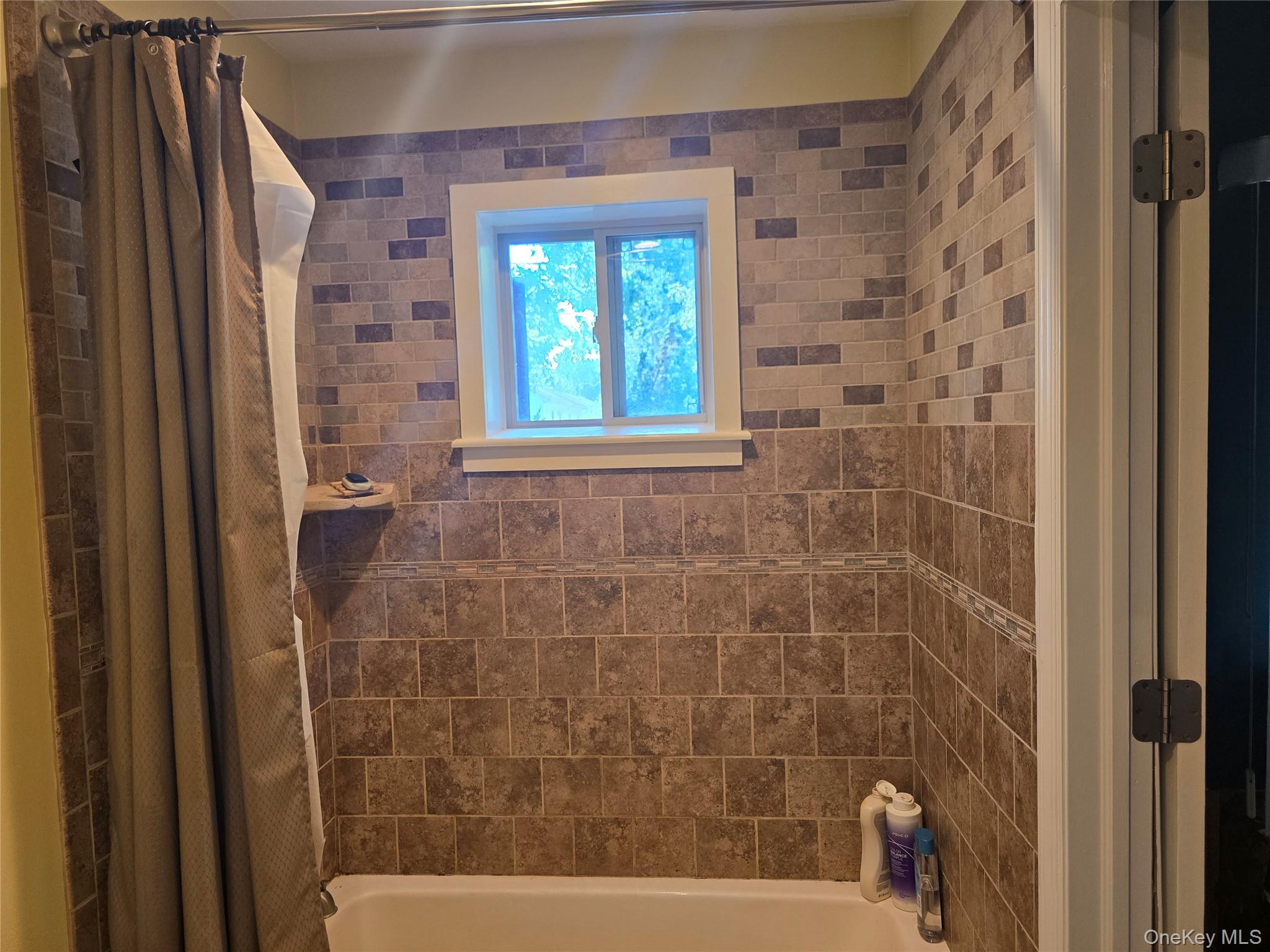 5 Gores Drive Property Photo 12