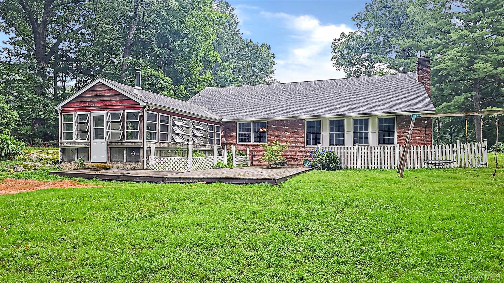 115 Park Lane Property Photo 4