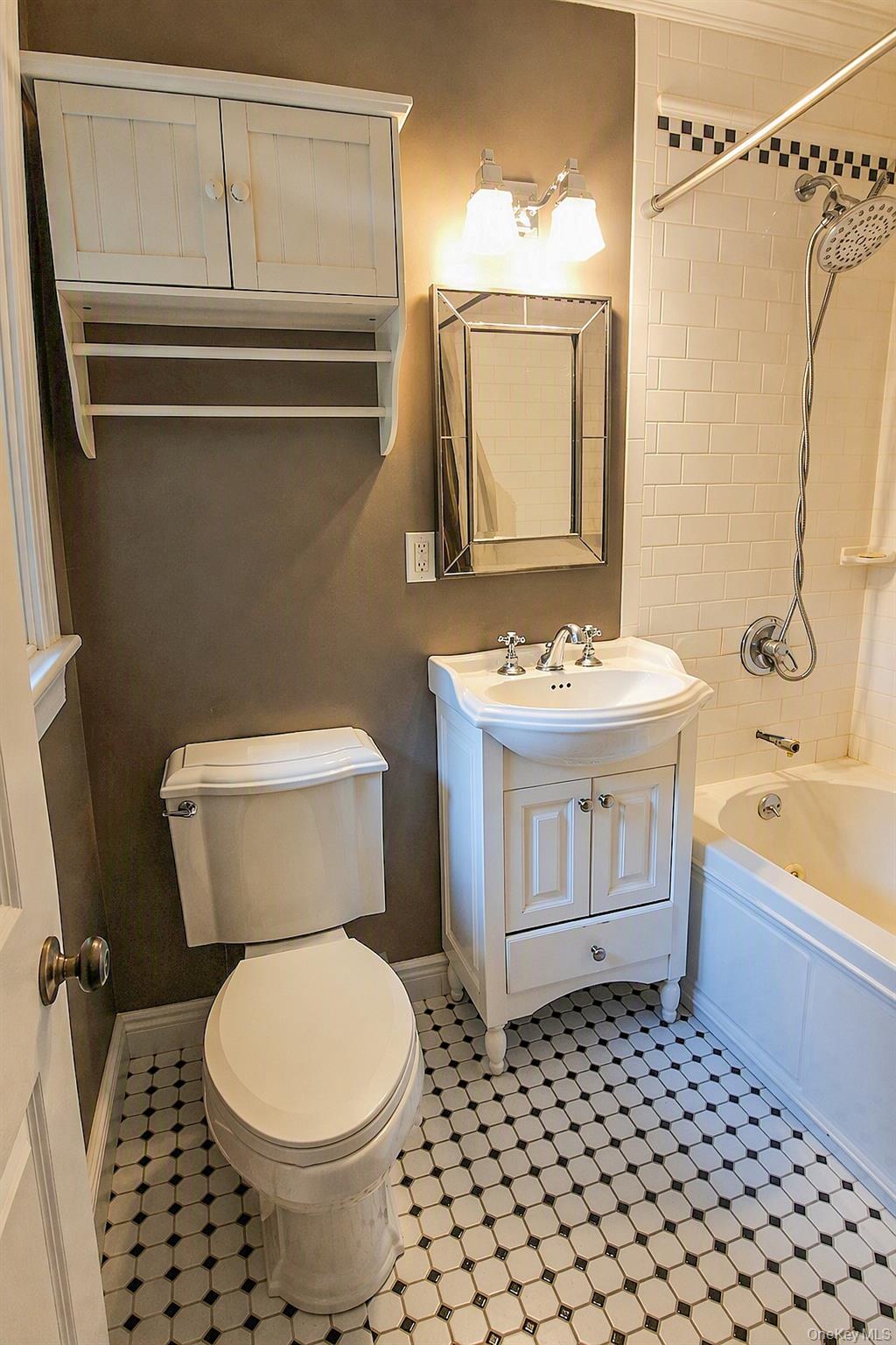 115 Park Lane Property Photo 23