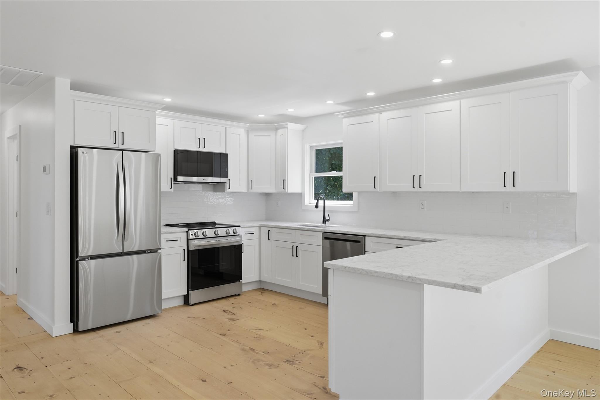 15 Amherst Road Property Photo 6
