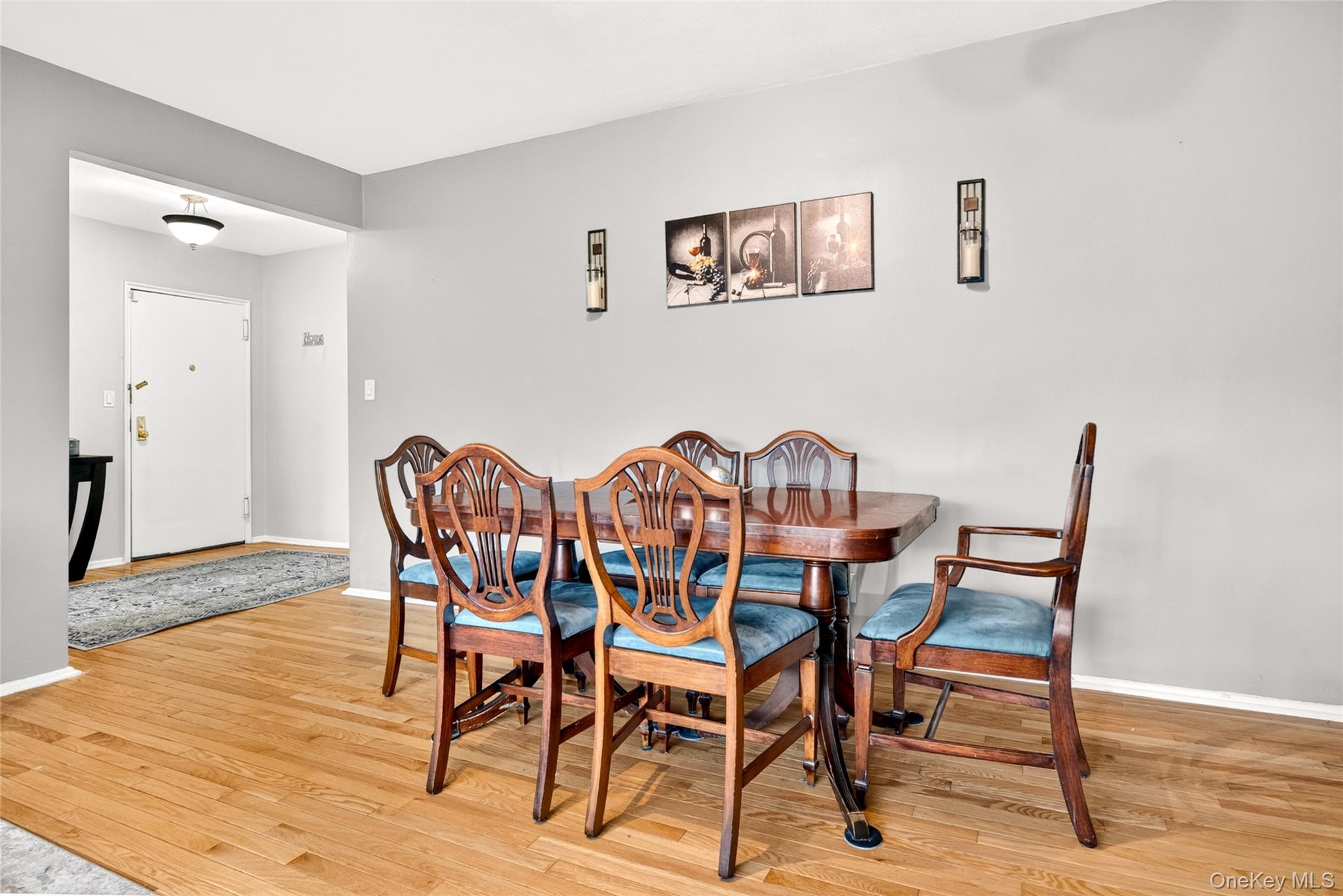 52 Lawrence Drive D Property Photo 14