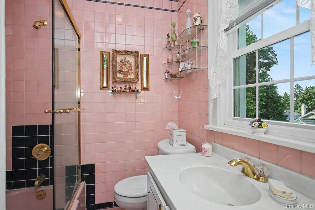 73 Clinton Avenue Property Photo 25