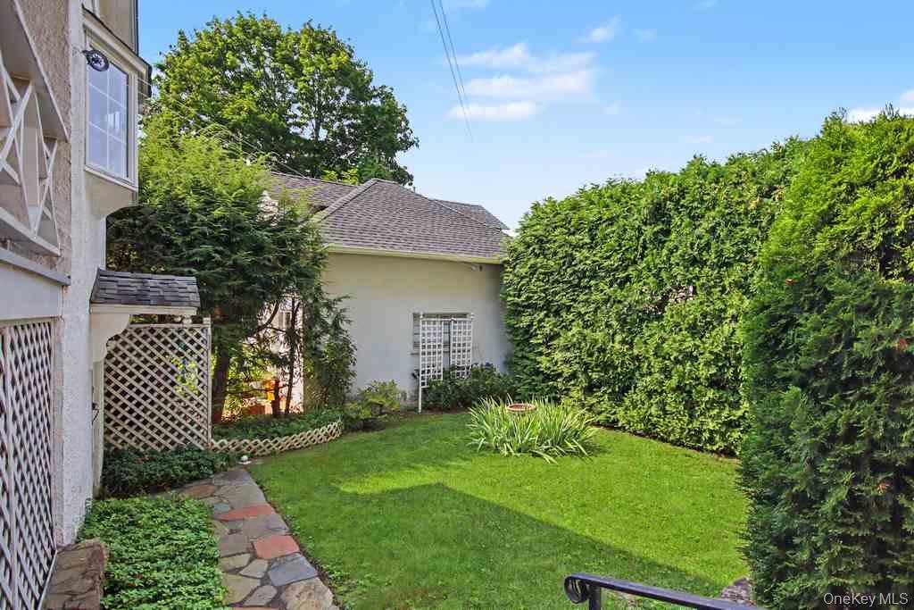 73 Clinton Avenue Property Photo 34