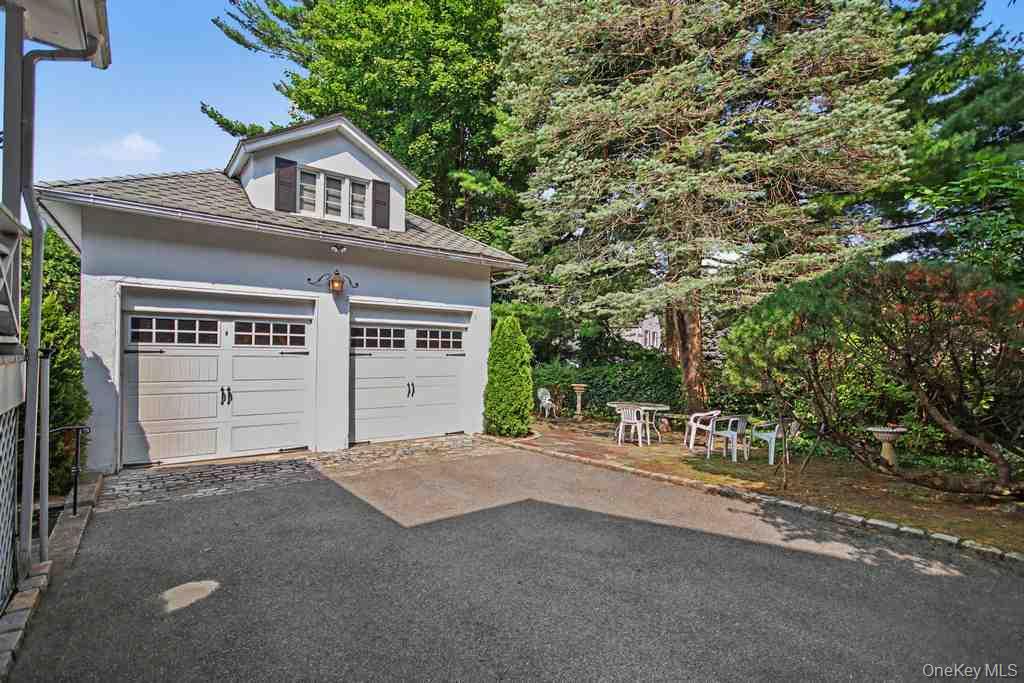 73 Clinton Avenue Property Photo 47