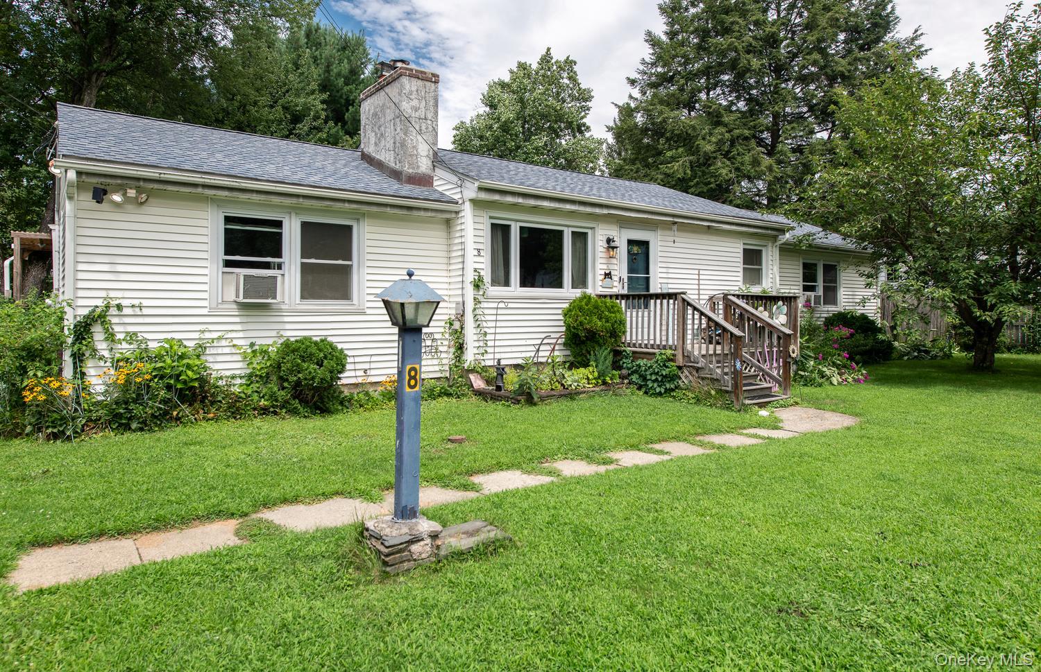8 Loyola Road Property Photo 1