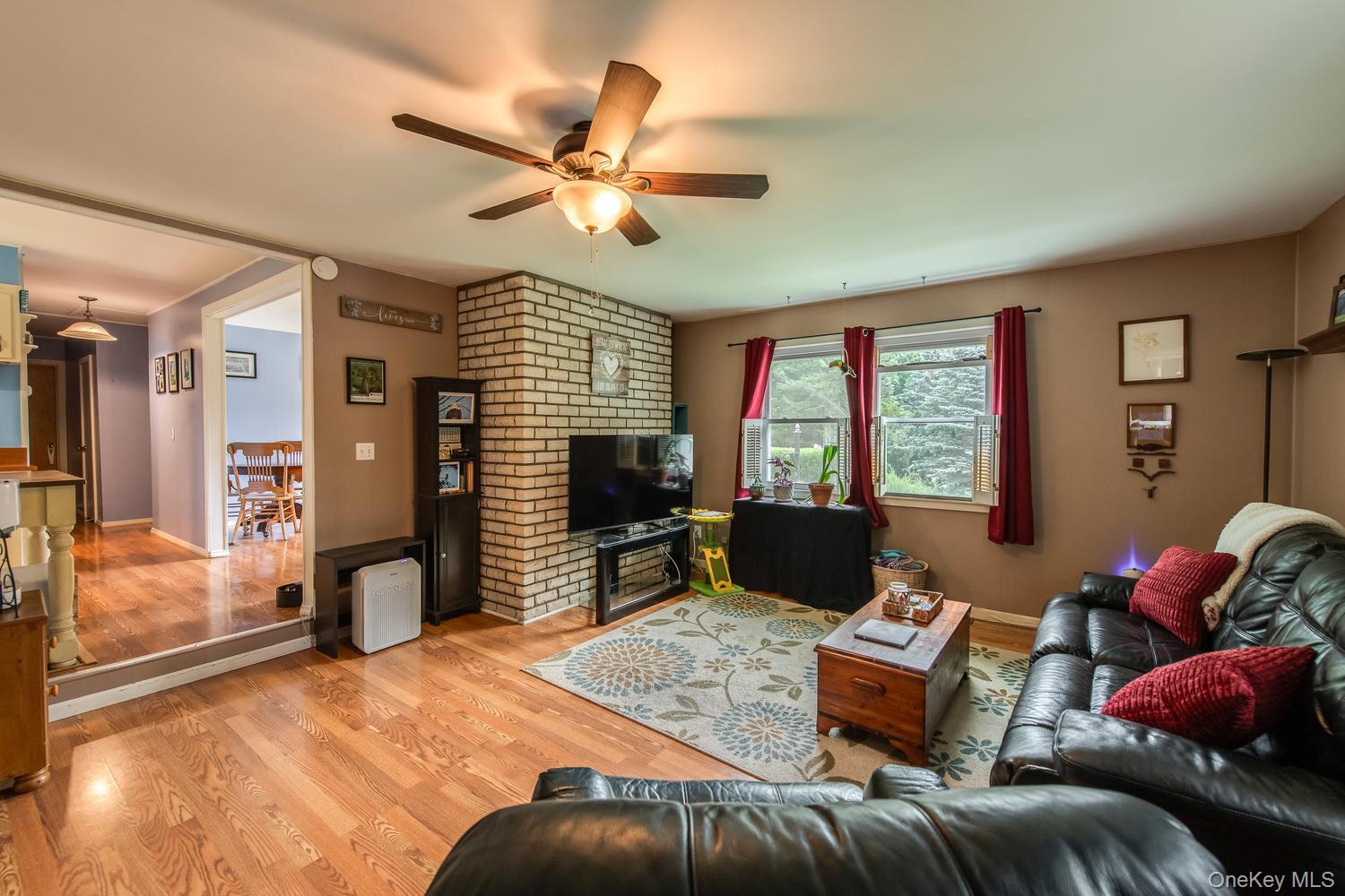 8 Loyola Road Property Photo 11