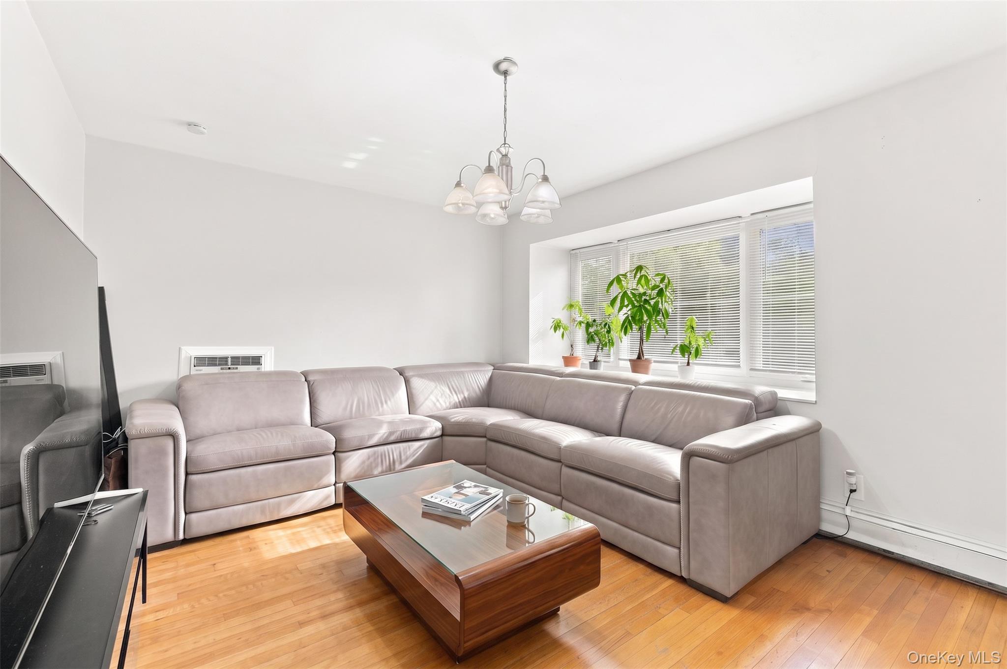 27 S Ketcham Avenue Property Photo 7