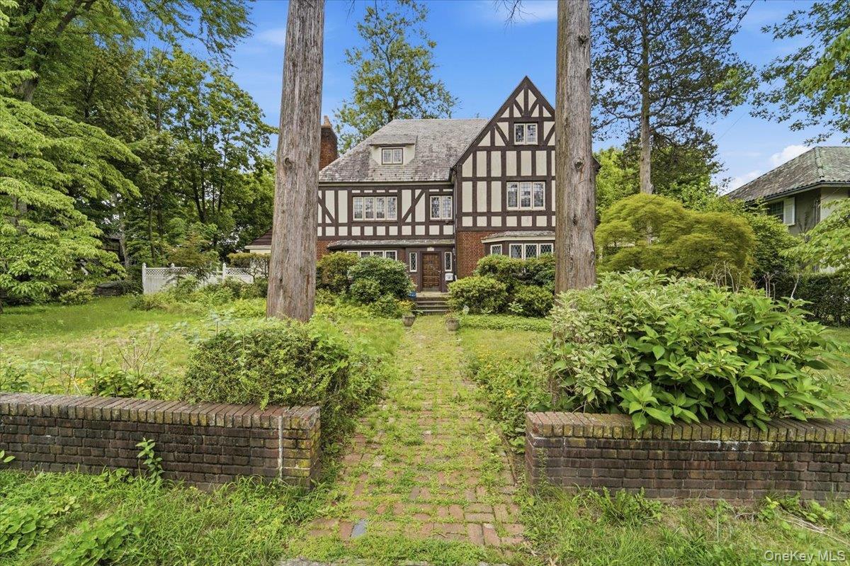 149 Esplanade Property Photo 1