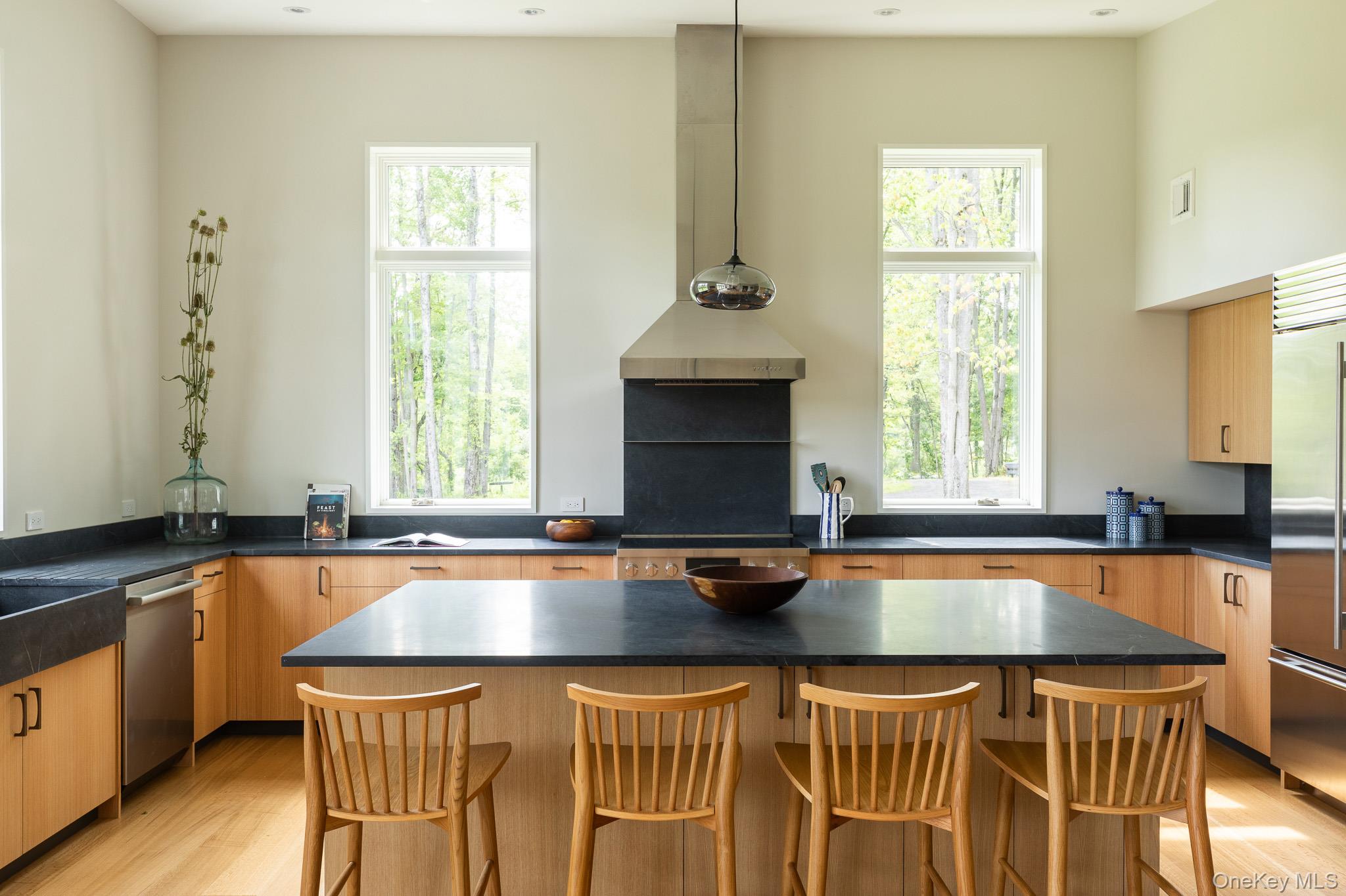 195 Mohonk Road Property Photo 17
