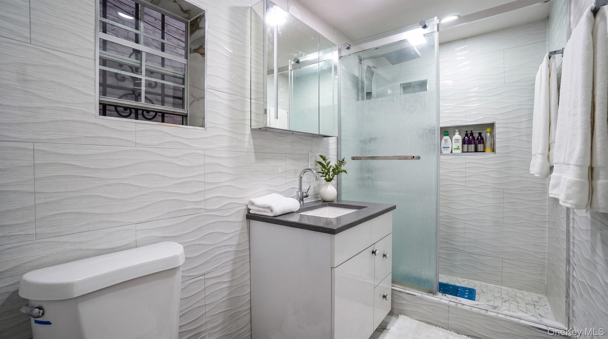 10640 Sutphin Boulevard Property Photo 15