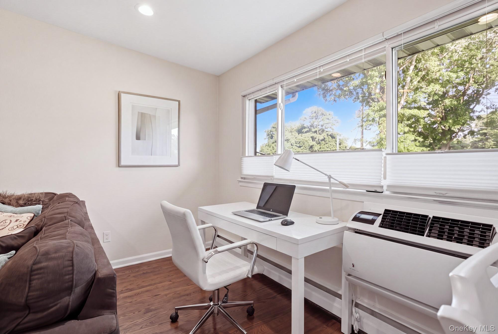 748 Deer Park Avenue 7h Property Photo 10