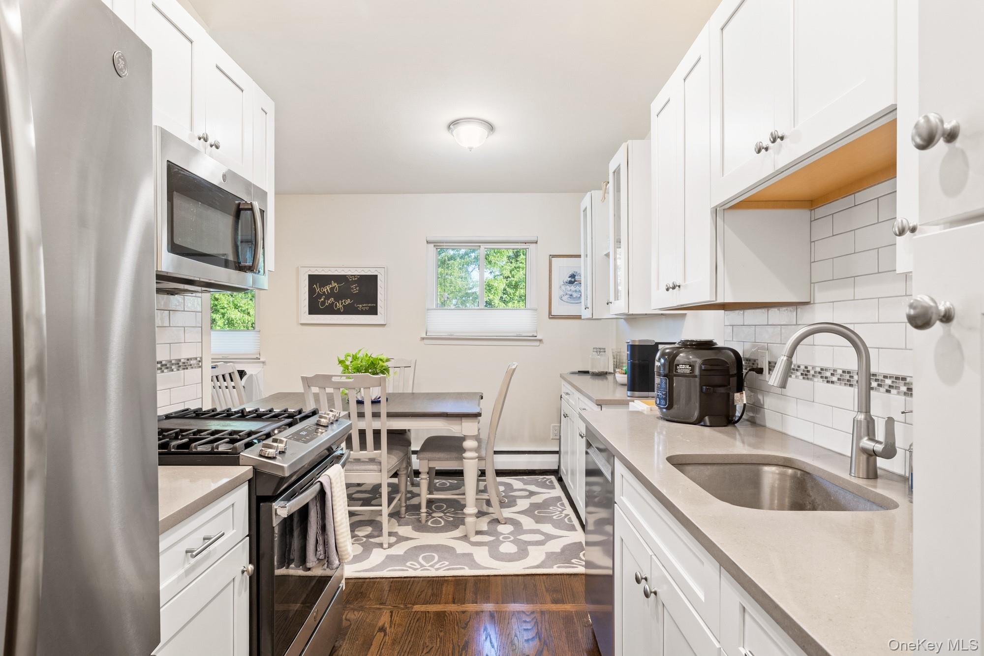 748 Deer Park Avenue 7h Property Photo 15