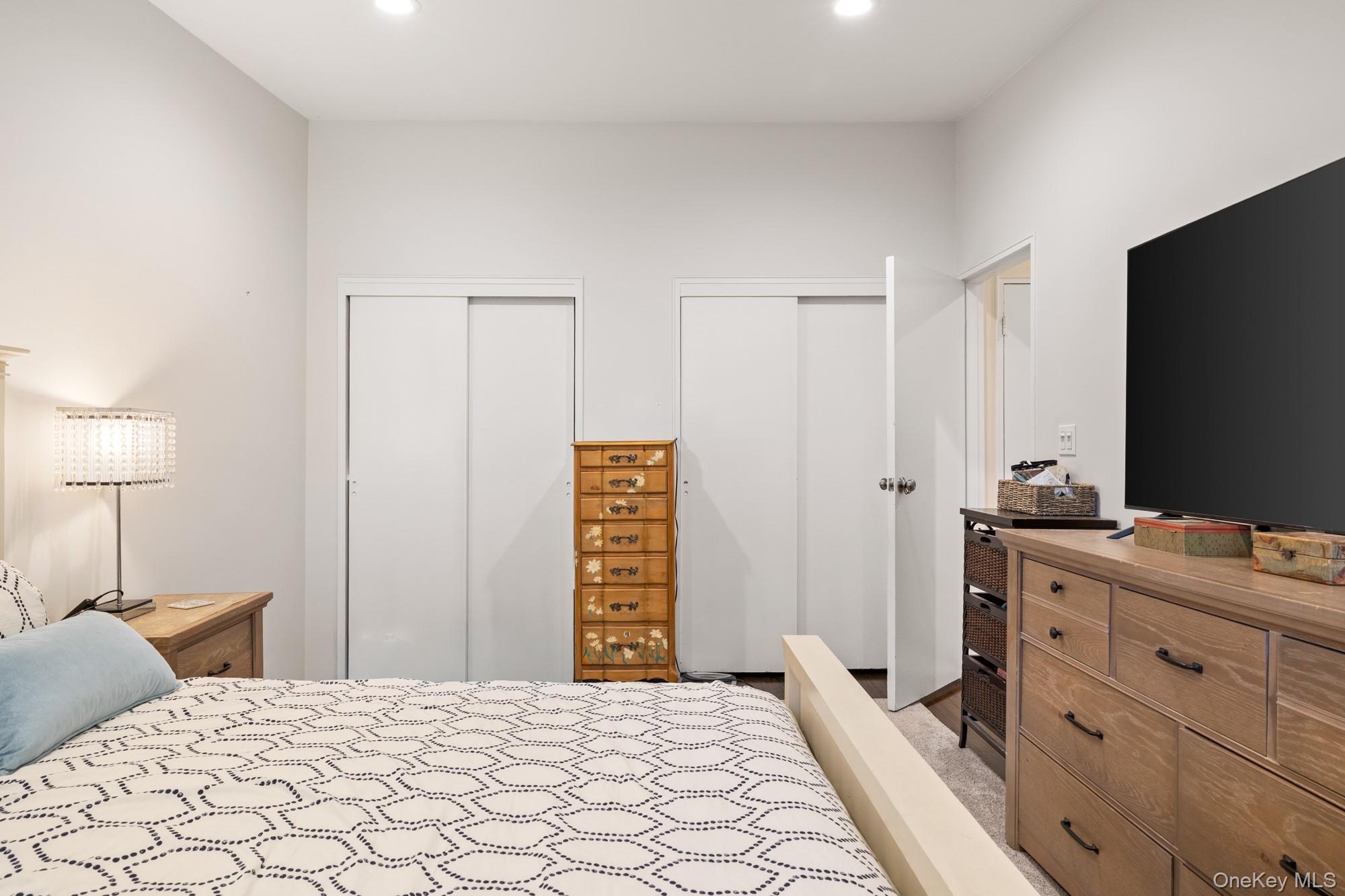 748 Deer Park Avenue 7h Property Photo 20