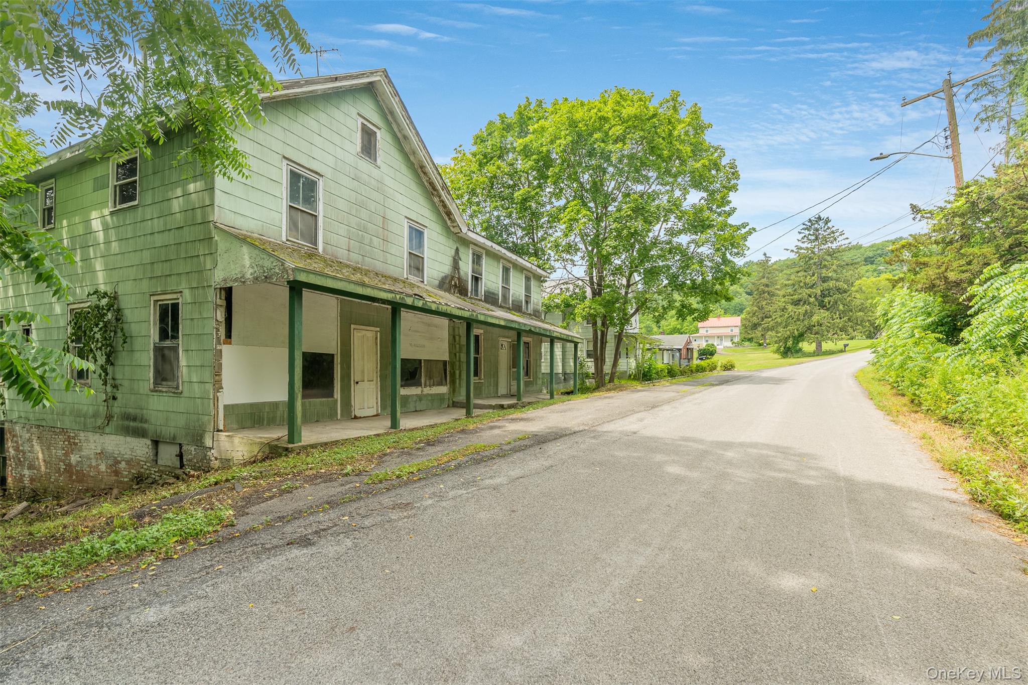 50 Maple Street Property Photo 4