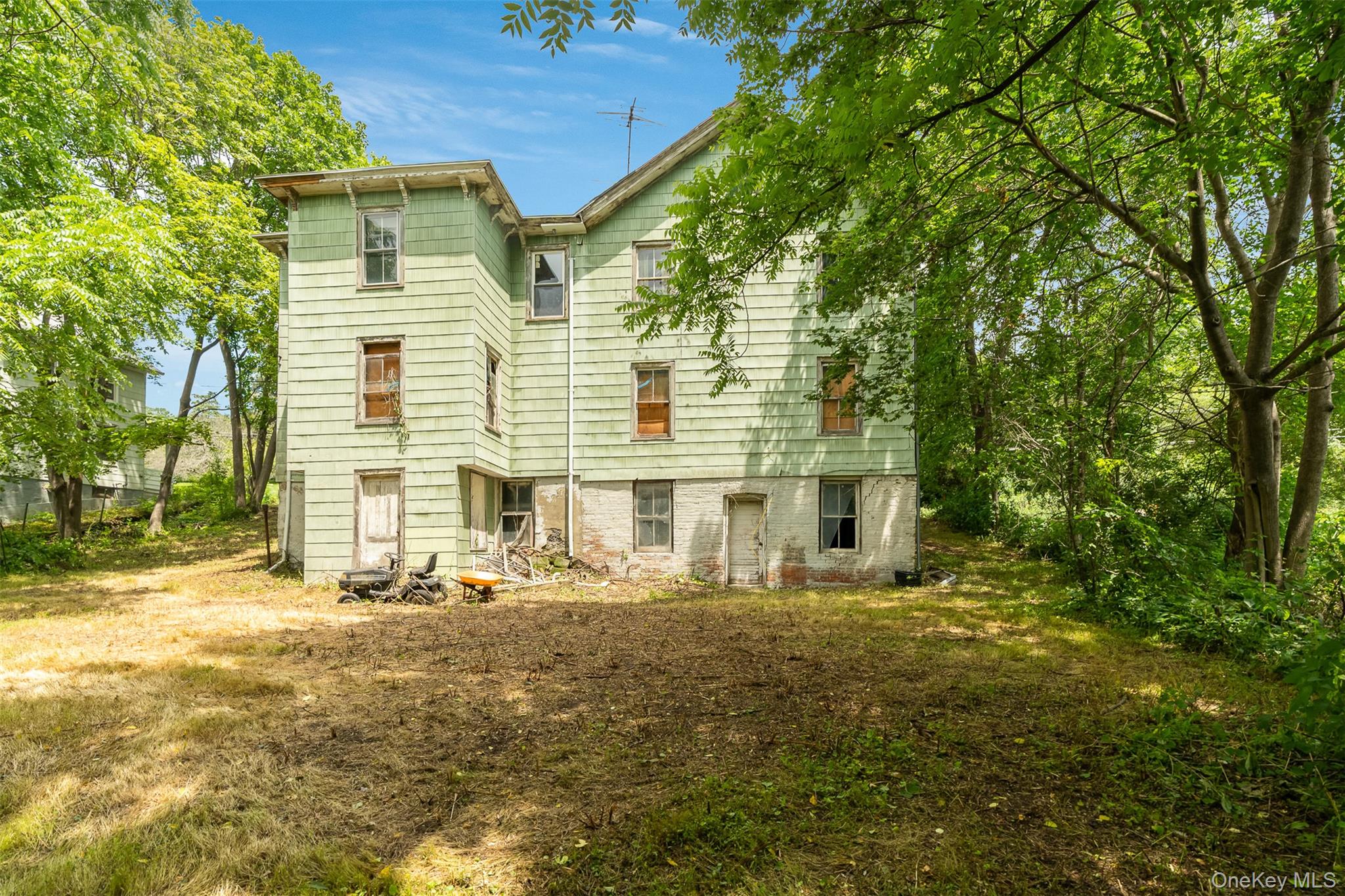 50 Maple Street Property Photo 23