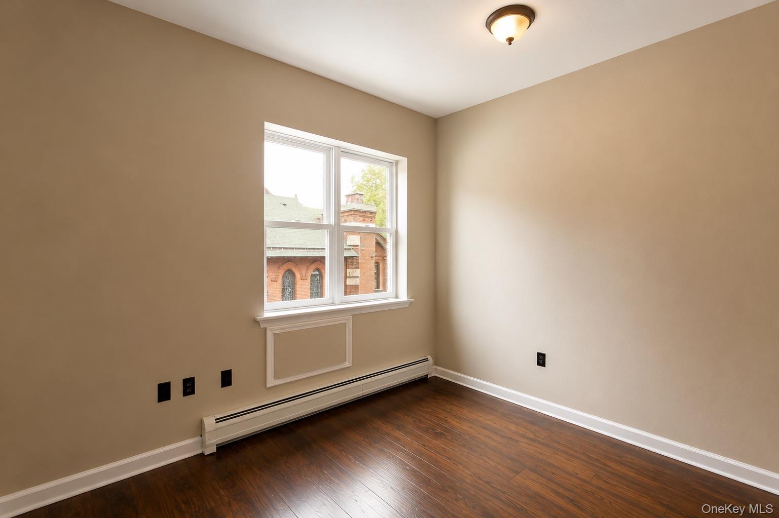 20 S Broadway 202 Property Photo 12