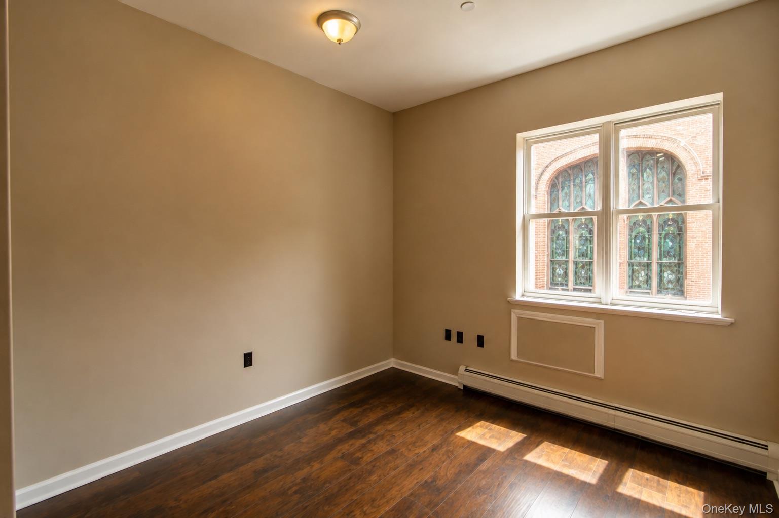 20 S Broadway 202 Property Photo 13