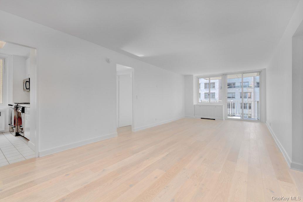 220 E 65th Street 11c Property Photo 2