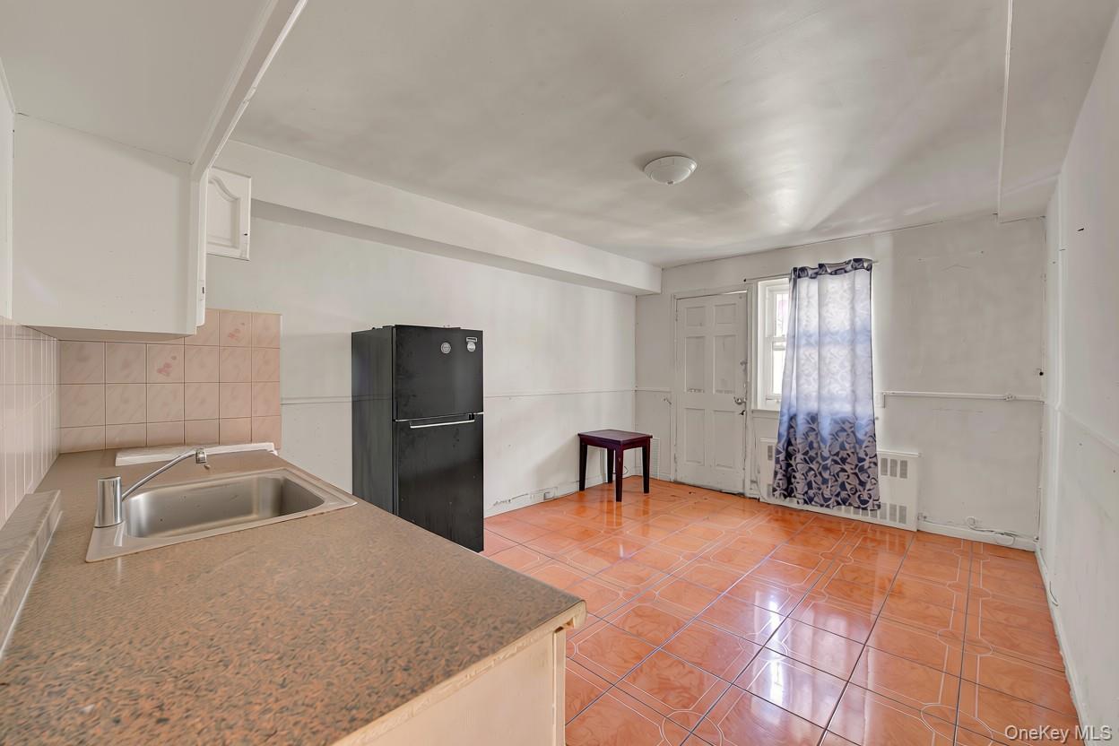 3033 72nd Street Property Photo 22