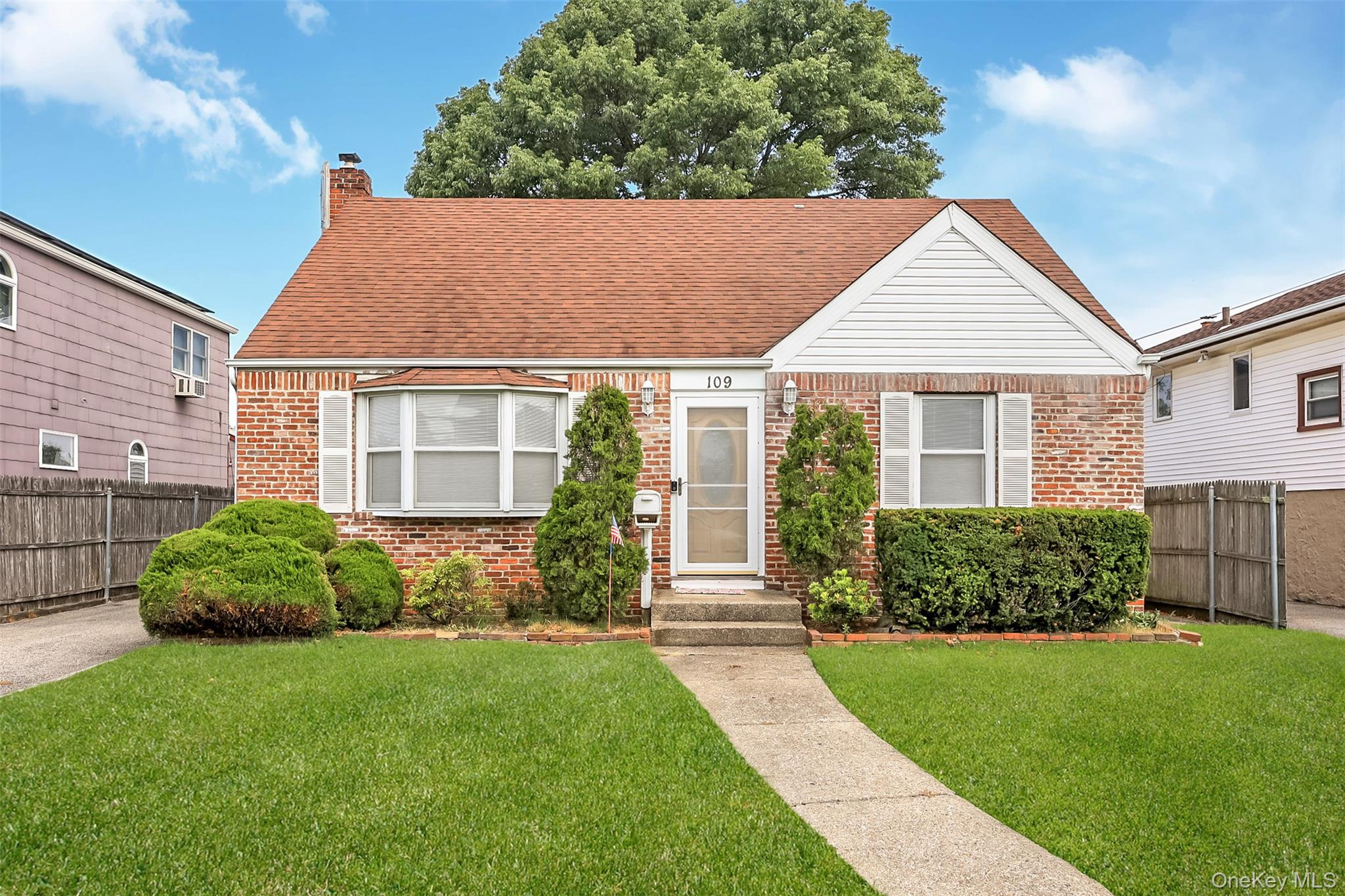 109 Henrietta Avenue Property Photo 1