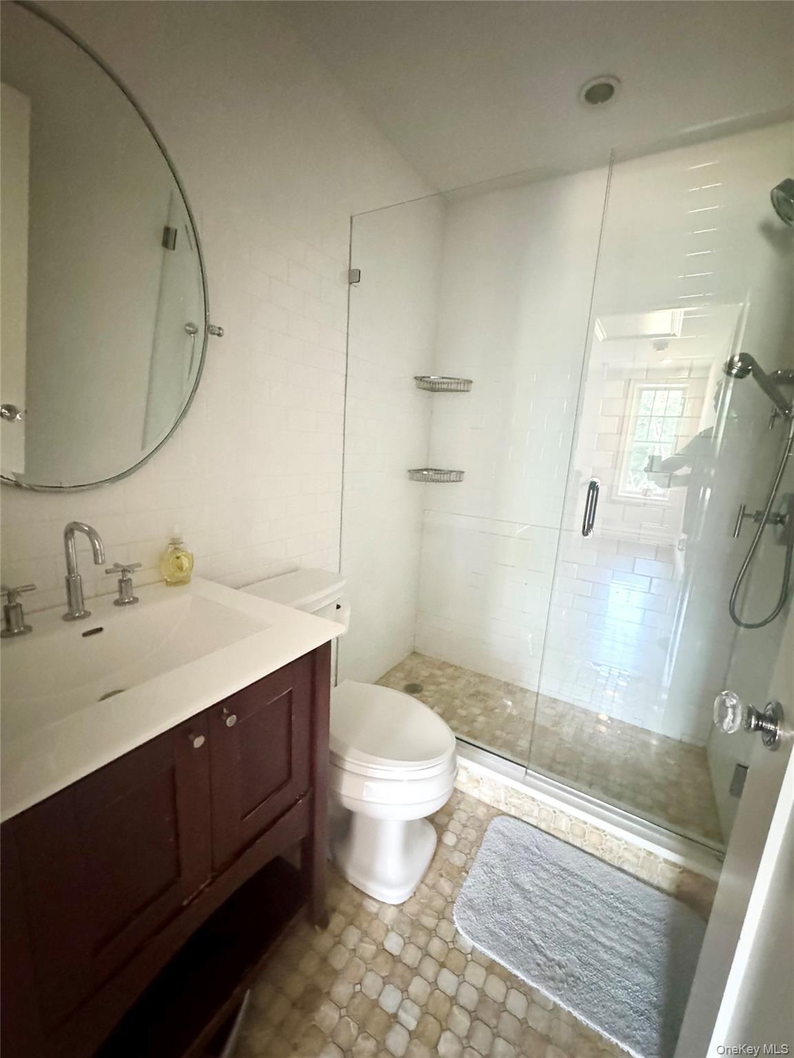 675 King Avenue Property Photo 16