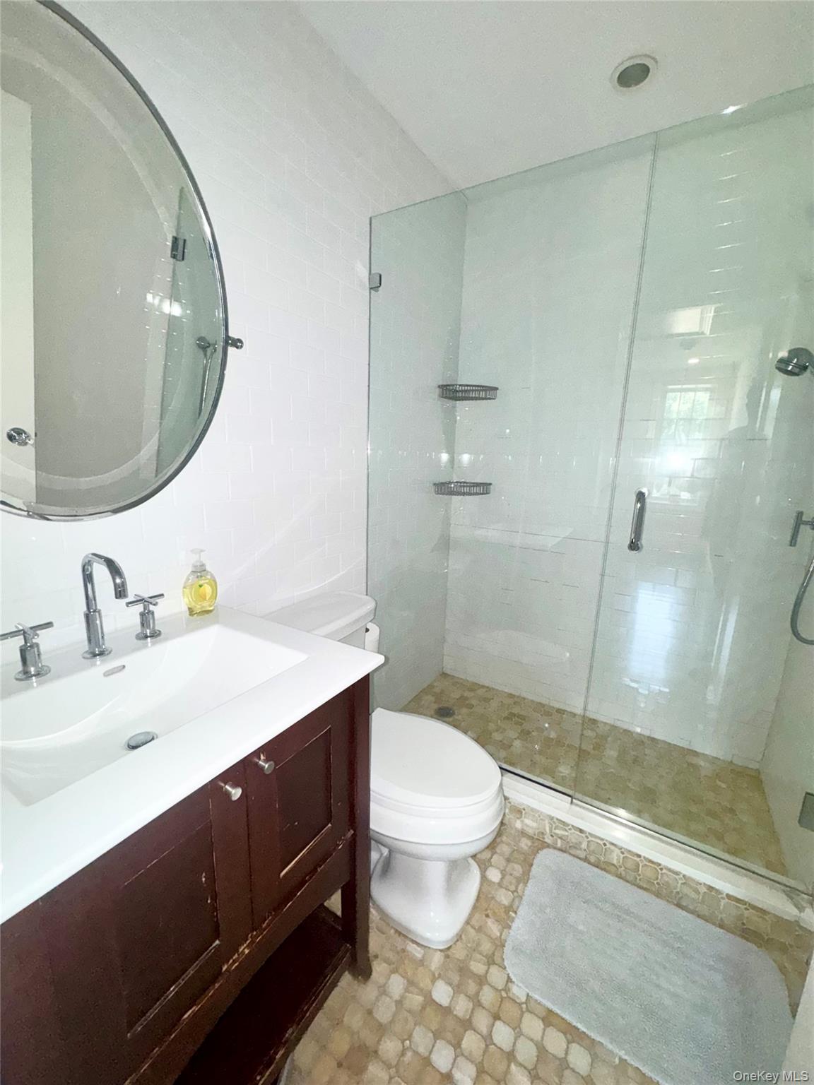 675 King Avenue Property Photo 18