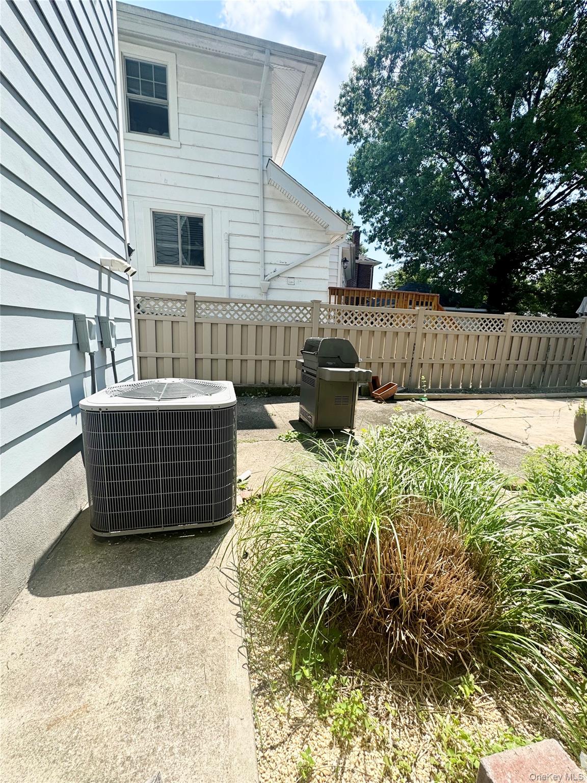 675 King Avenue Property Photo 24