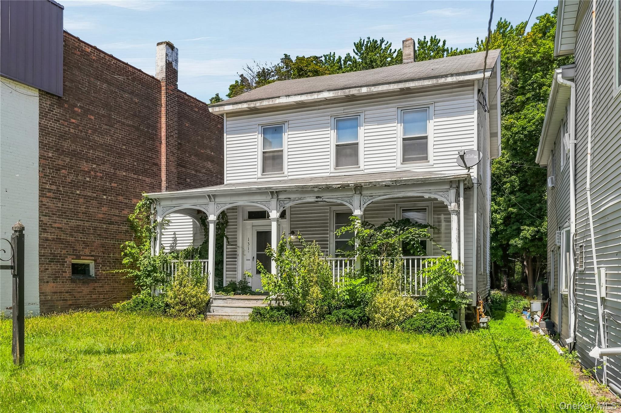 131 Wickham Ave Property Photo 3