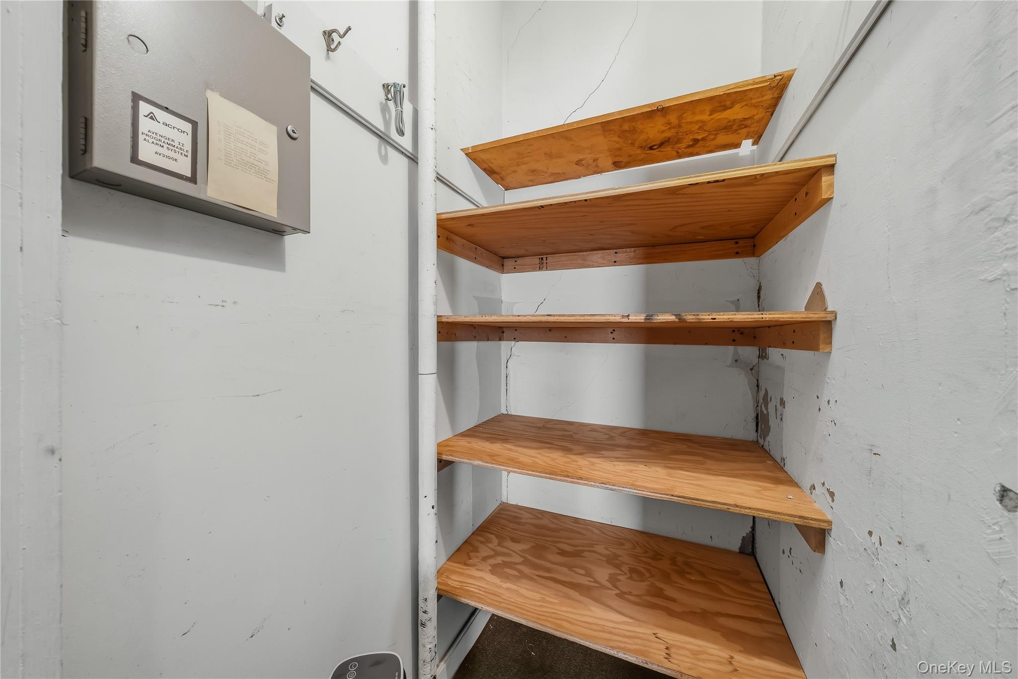 131 Wickham Ave Property Photo 16