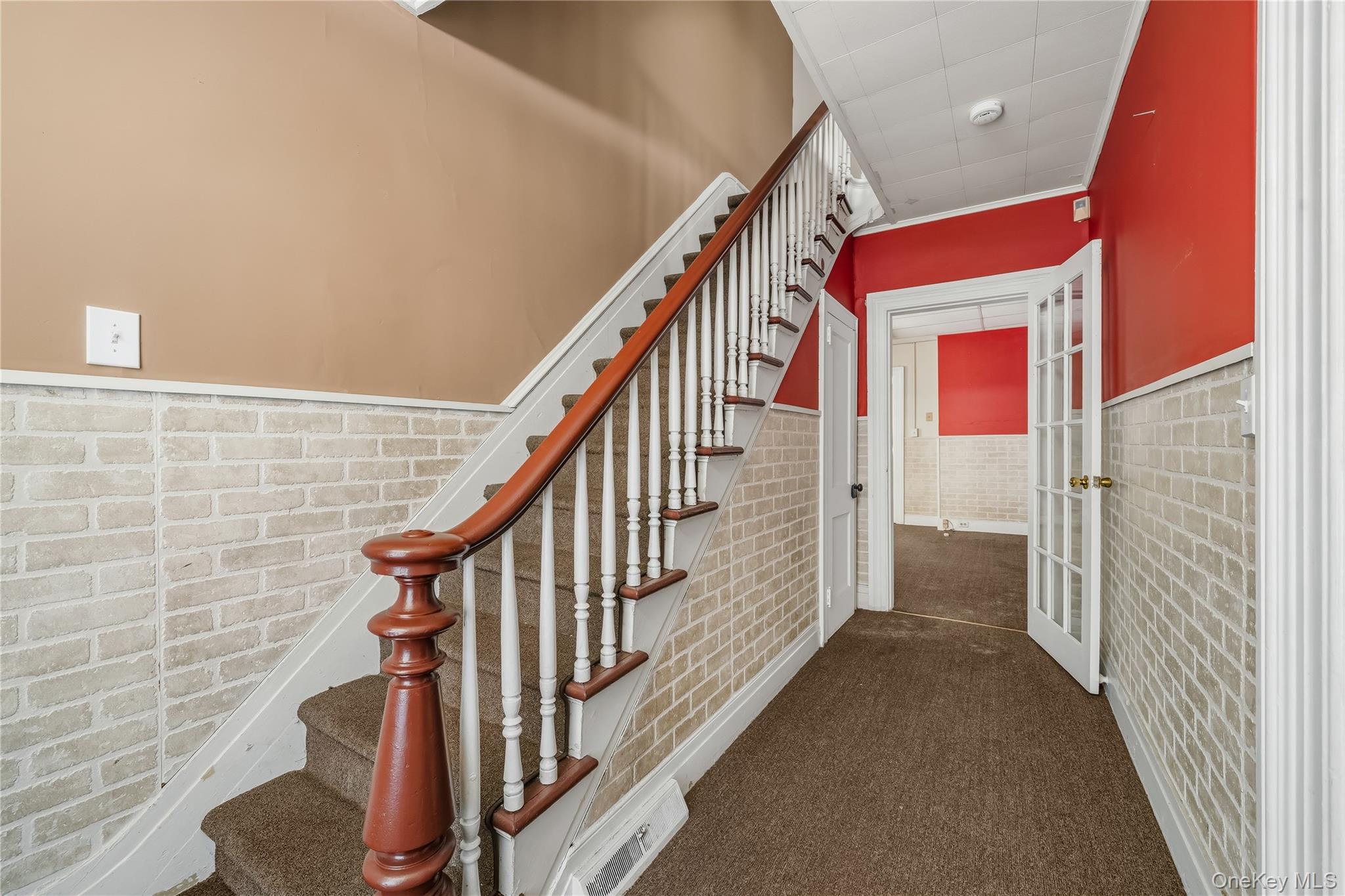 131 Wickham Ave Property Photo 24