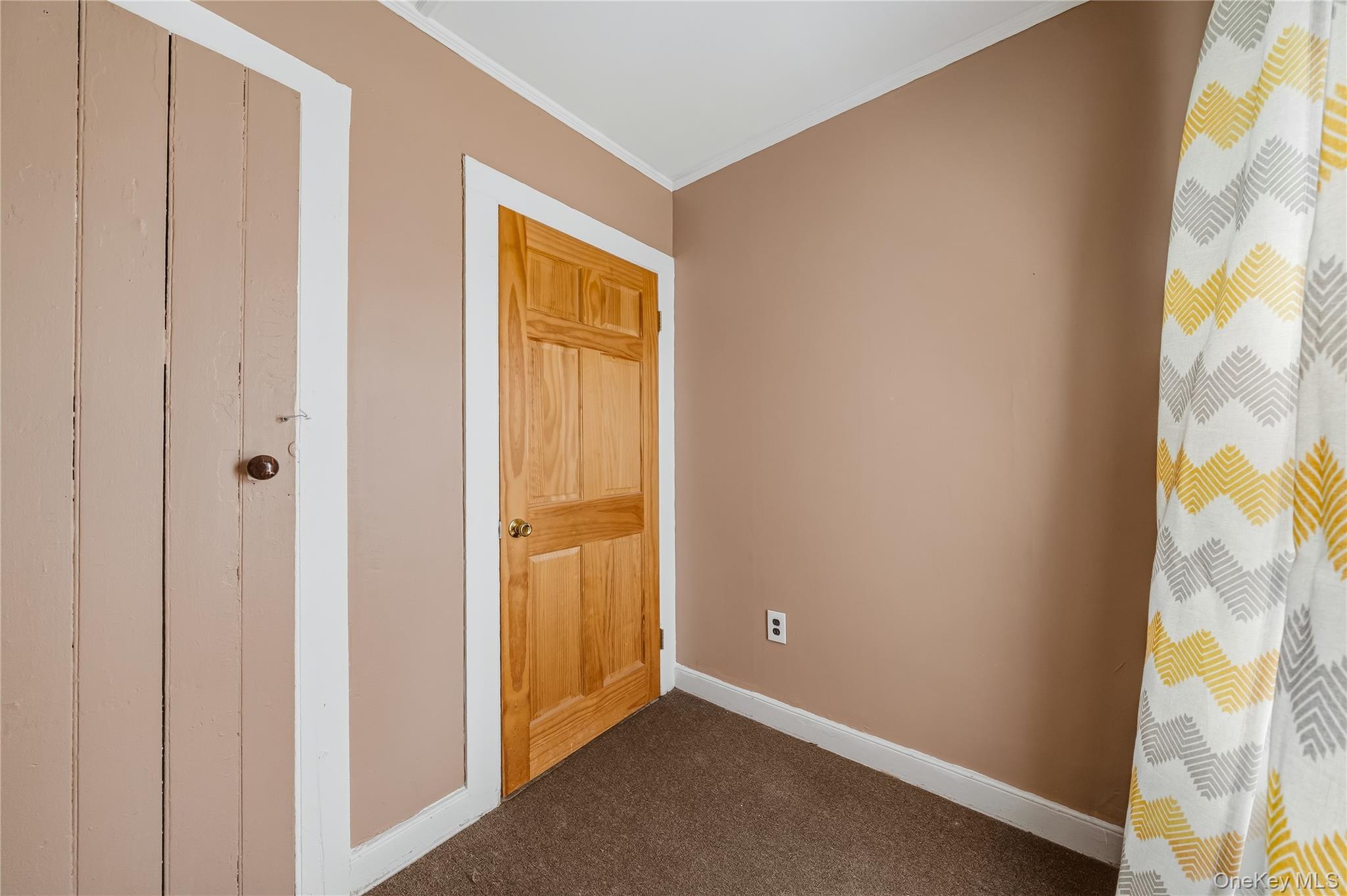 131 Wickham Ave Property Photo 32