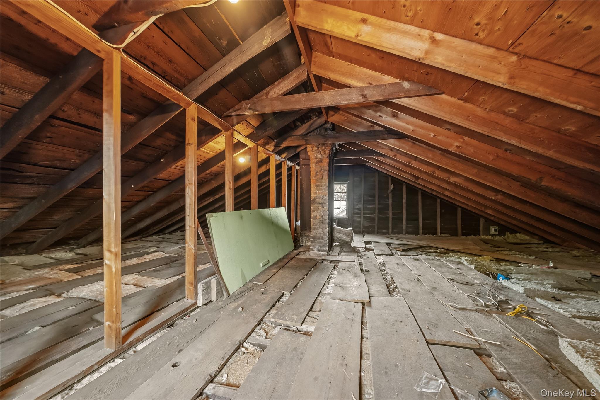 131 Wickham Ave Property Photo 33