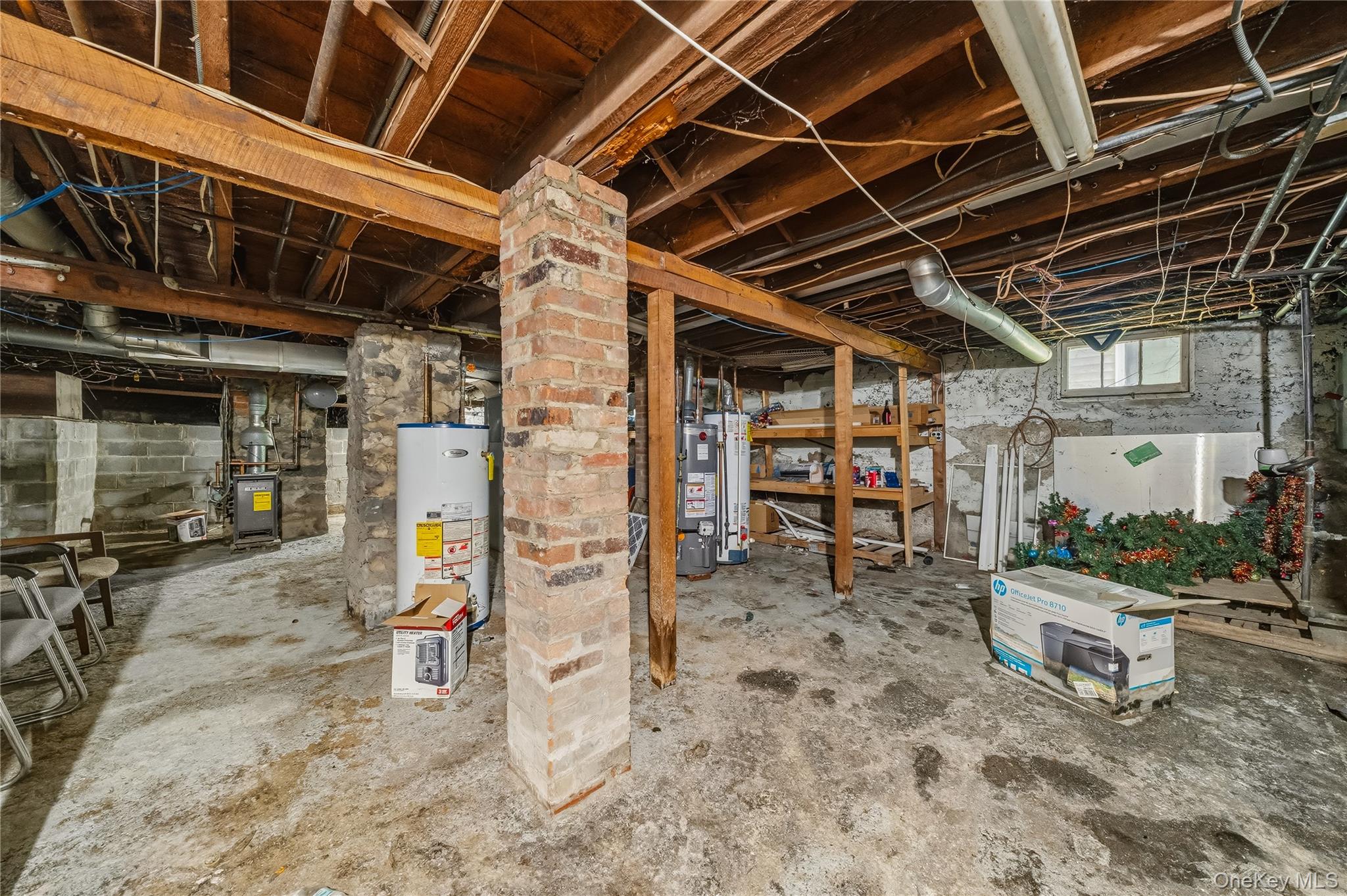 131 Wickham Ave Property Photo 34