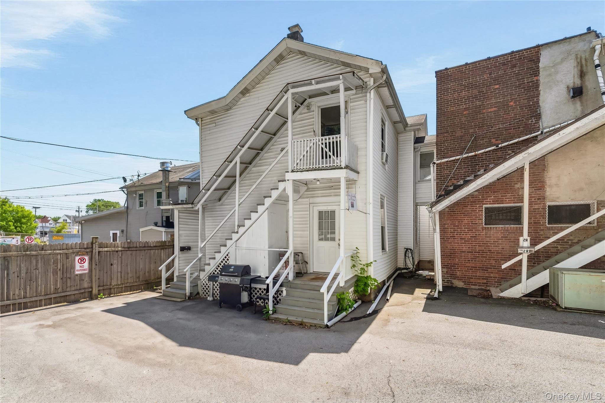 131 Wickham Ave Property Photo 39
