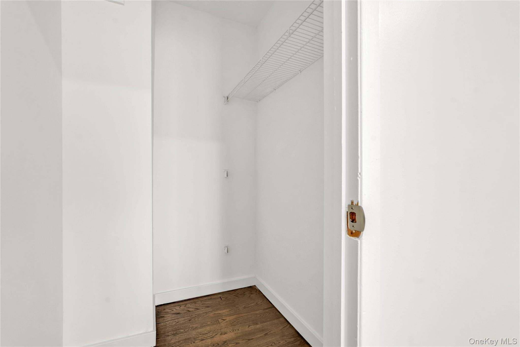 67-07 Selfridge Street 3rd Floor Property Photo 4