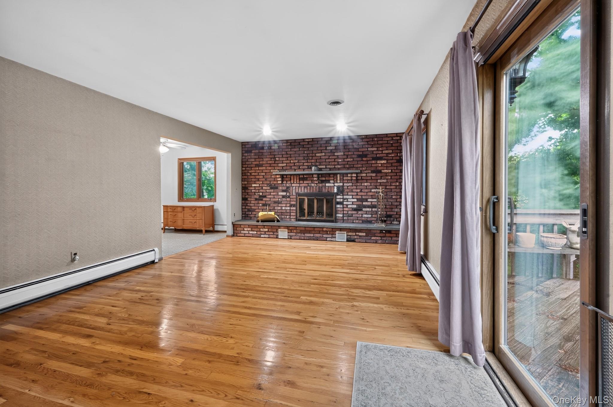 211 Waters Edge Property Photo 3