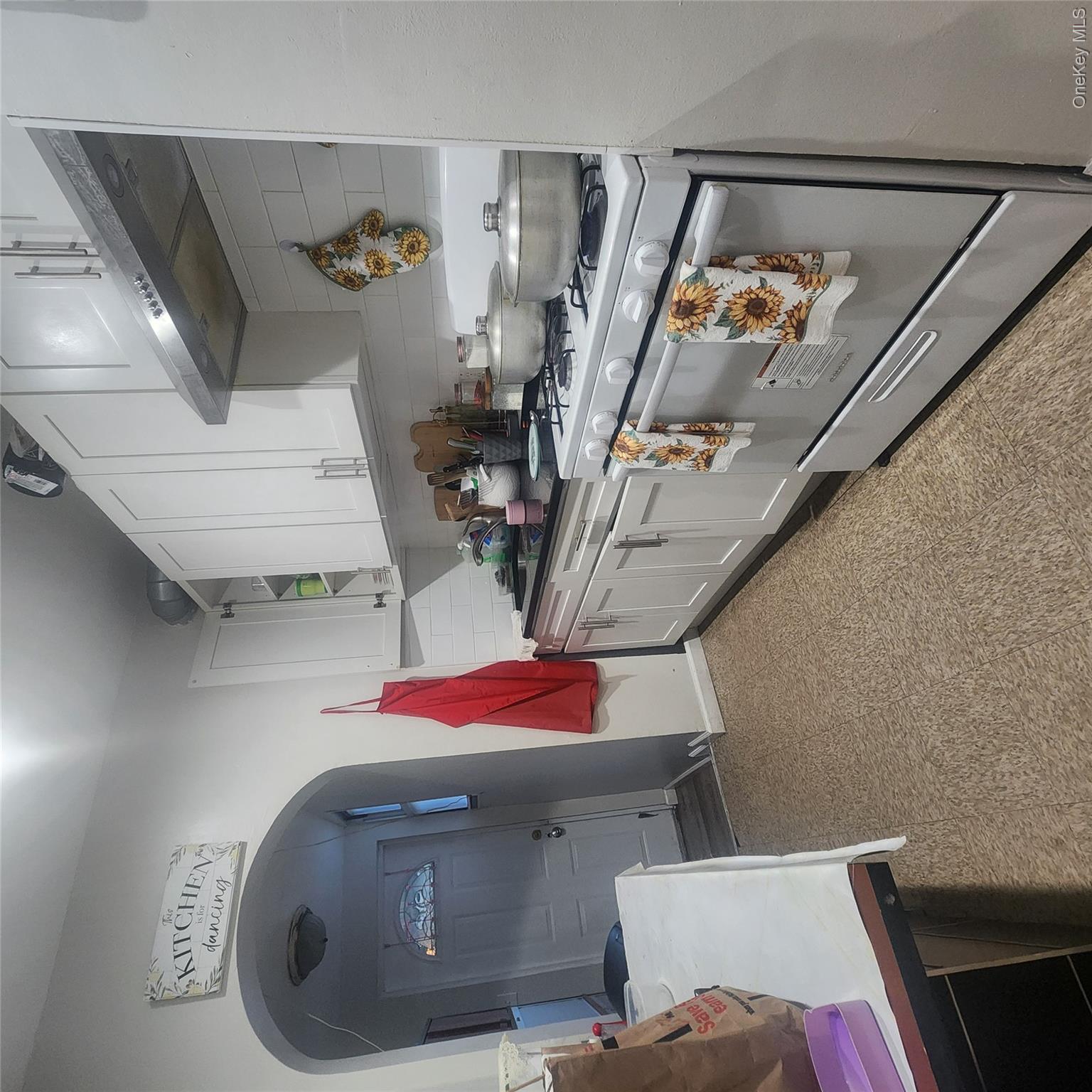 4821 91st Street Property Photo 2